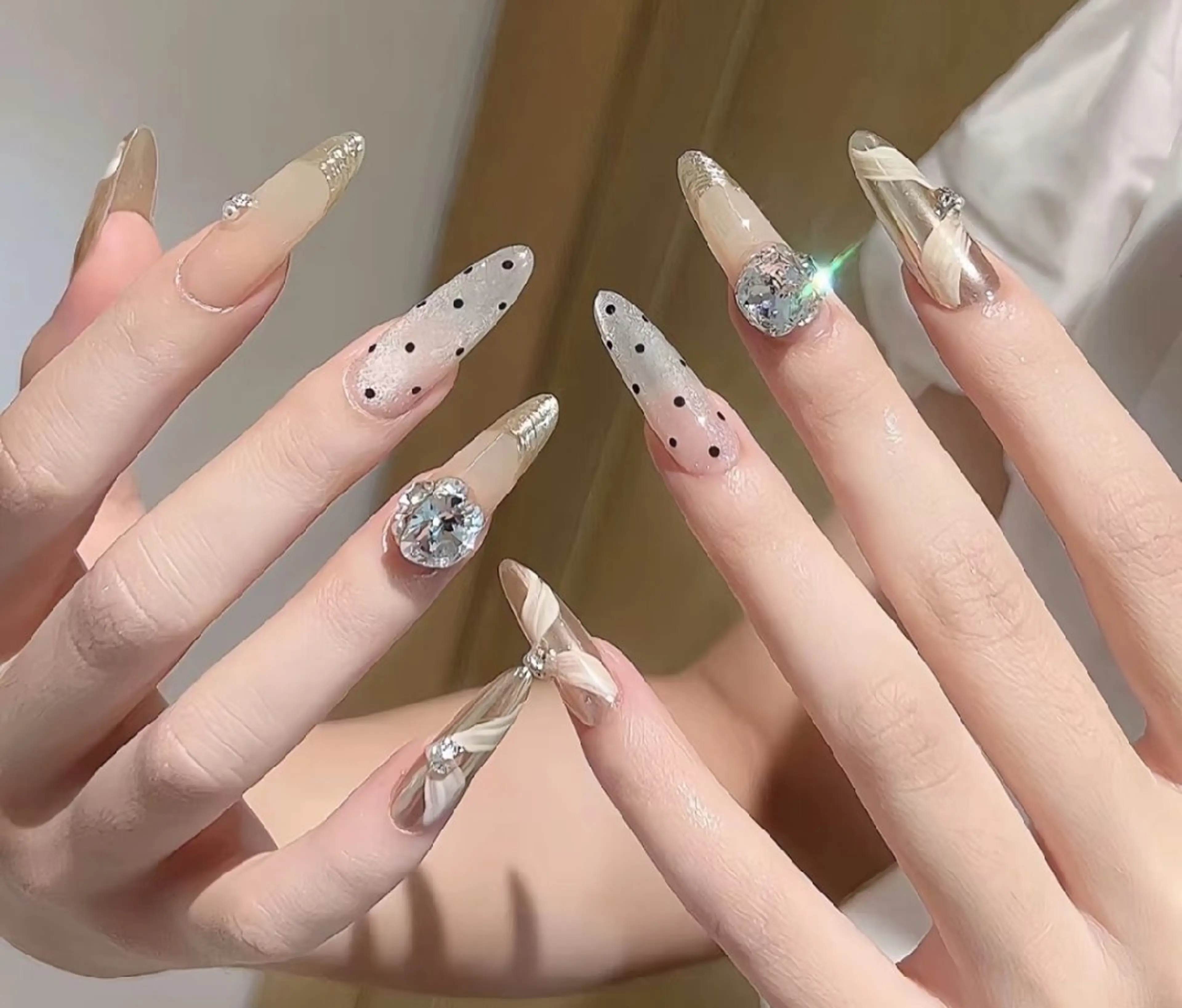 チップ長さ出し10本&アートし放題(パーツ込み)★180分間の写真