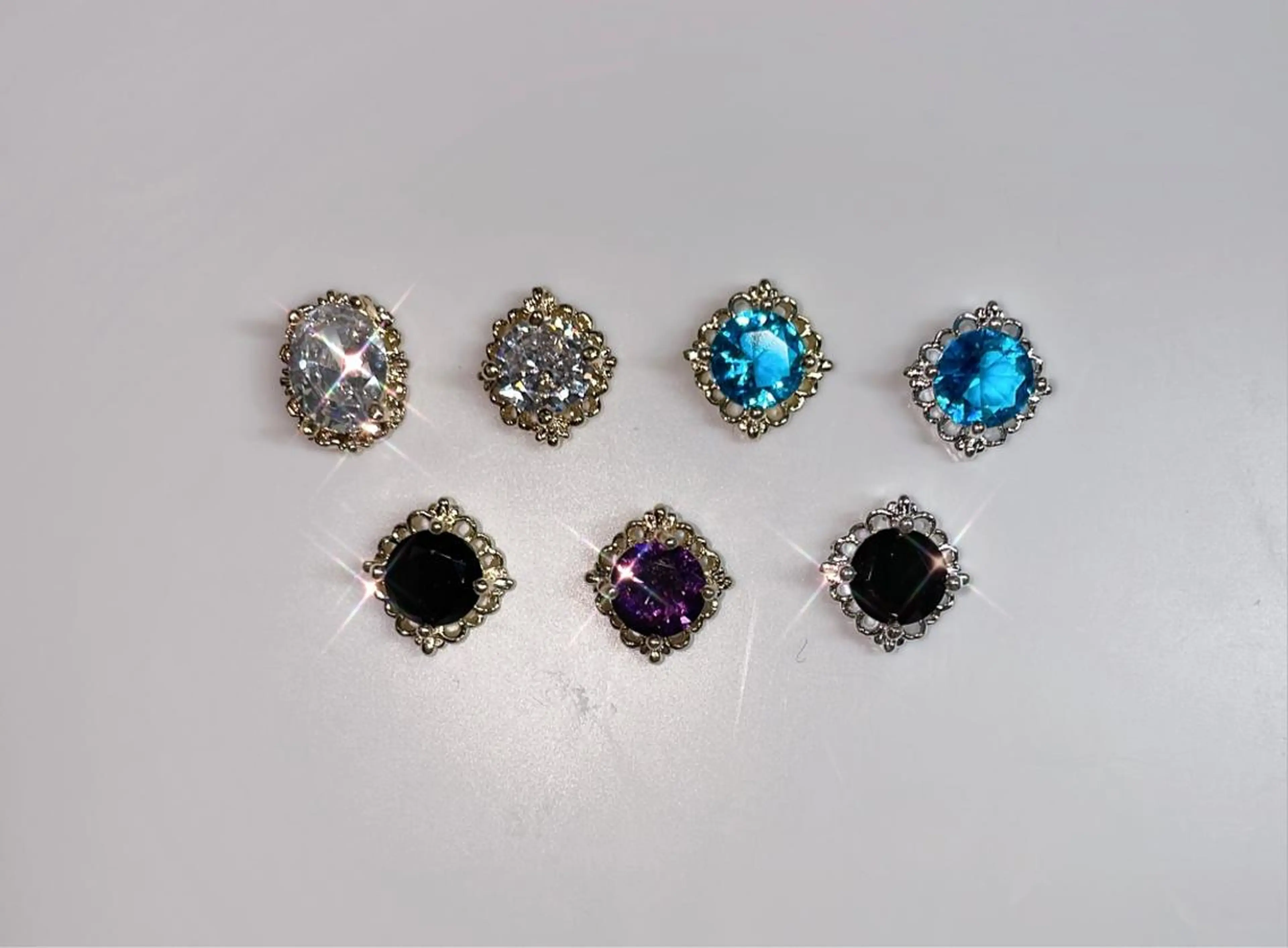 ネイル VIERU 🌈🎀💖のネイルデザイン