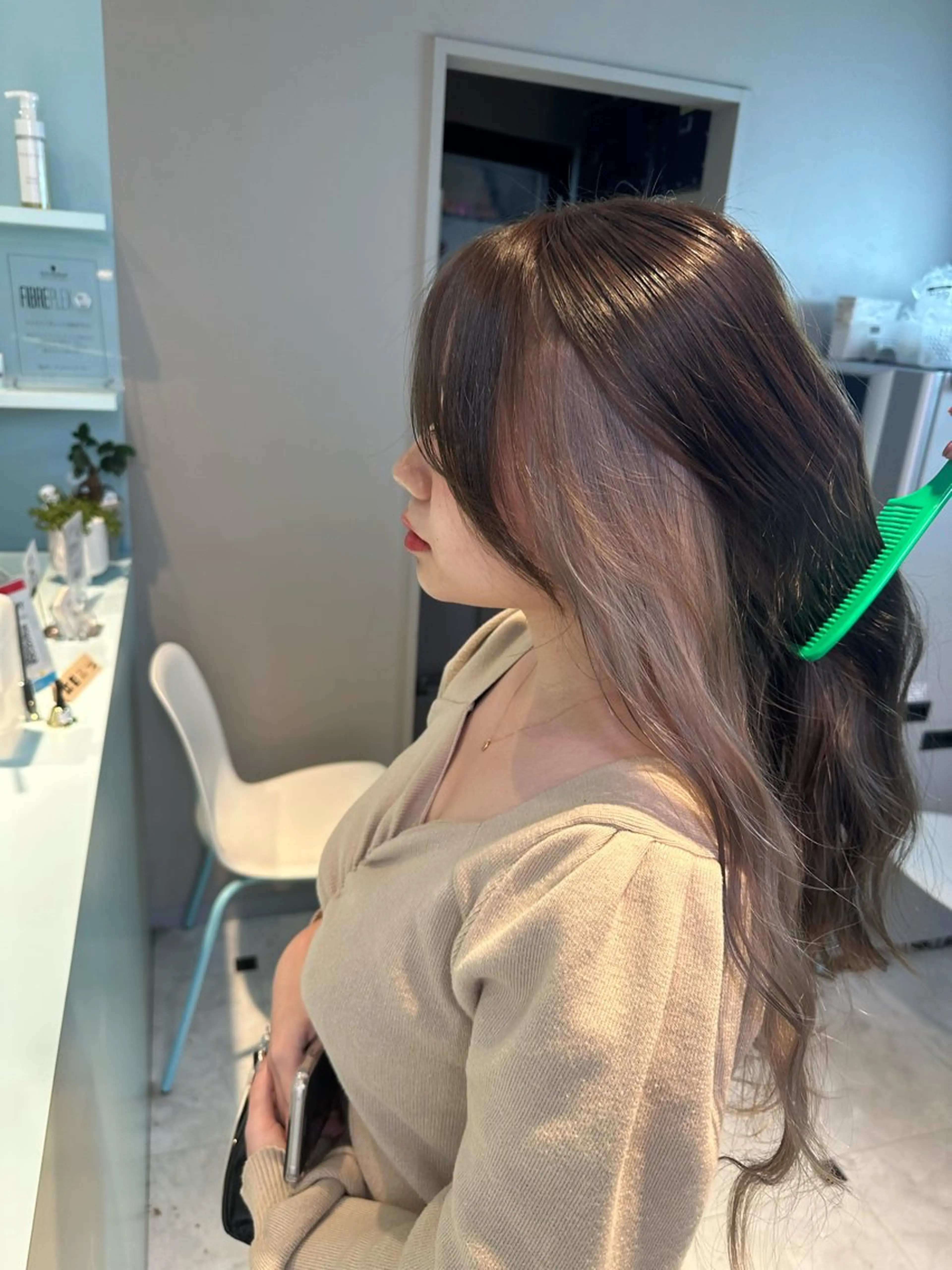 ロング カラー 🪄池袋ハイトーン 🪄ブリーチカラーのヘアスタイル