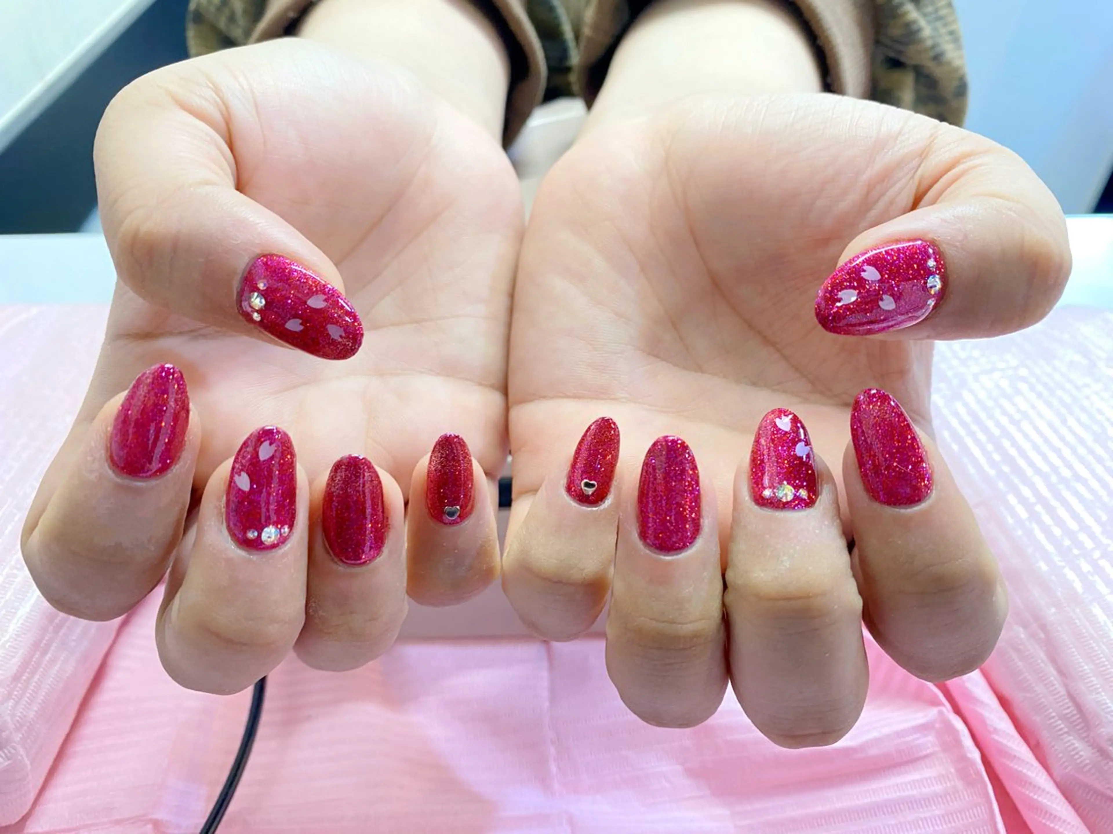 ネイル 桜ネイル ラメ(グリッター) ピンク ストーンネイル H あさこのネイルデザイン