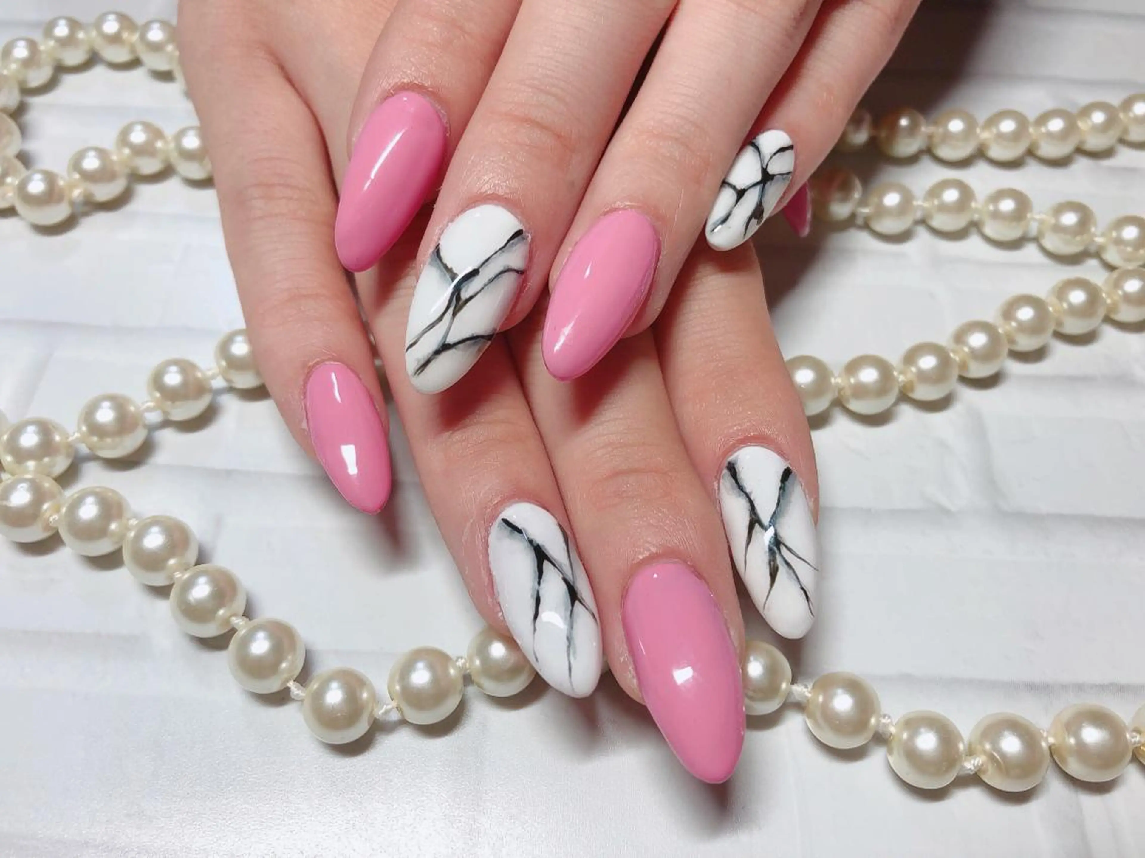 ネイル 大理石ネイル(マーブル) ショートネイル ハンドネイル ハンドケア ネイル･脱毛サロン HARRYSのエステ・リラクイメージ