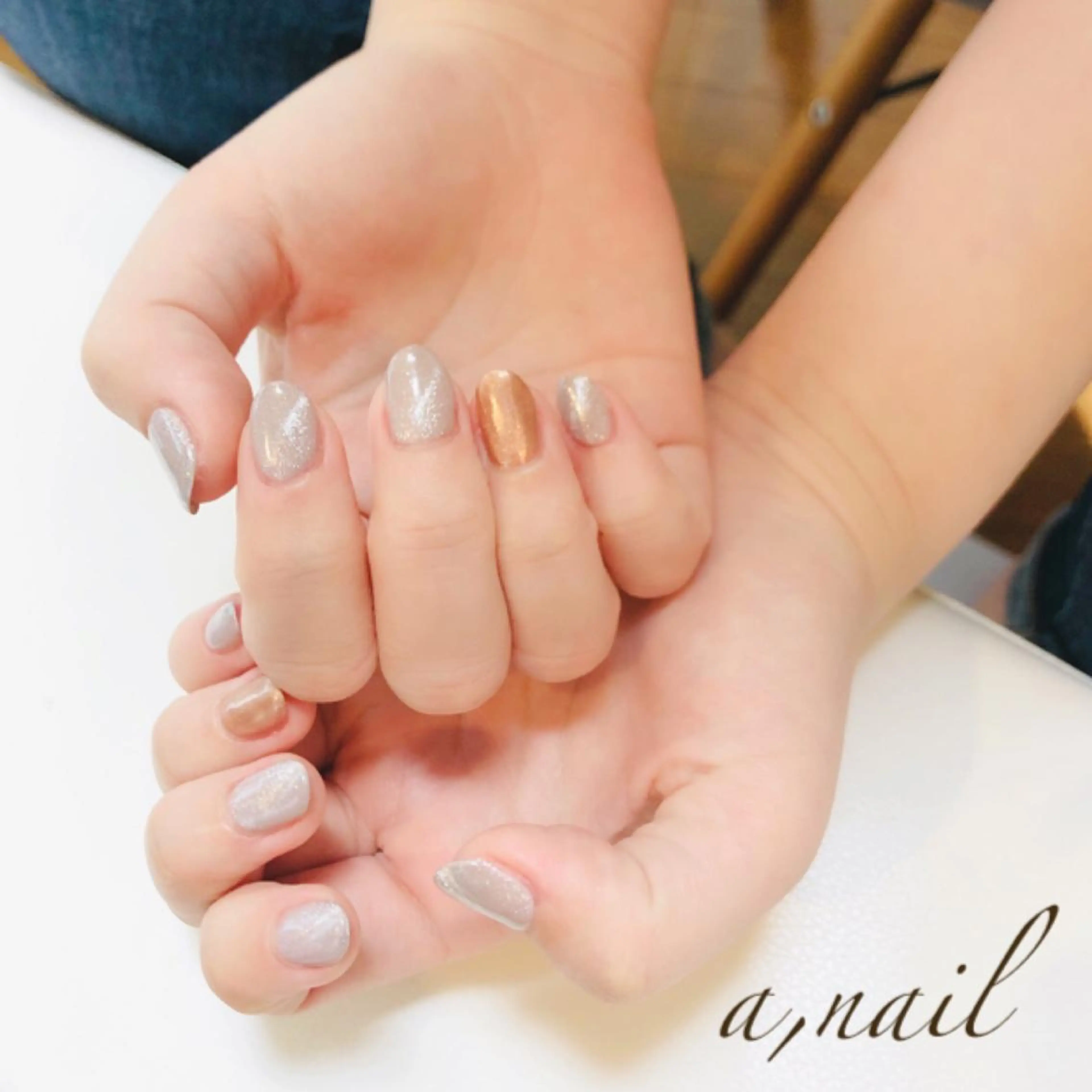 ネイル フットネイル ジェルネイル グラデーション ラメ(グリッター) ラメグラデーション ハンドネイル ネイルサロン エーネイルのネイルデザイン