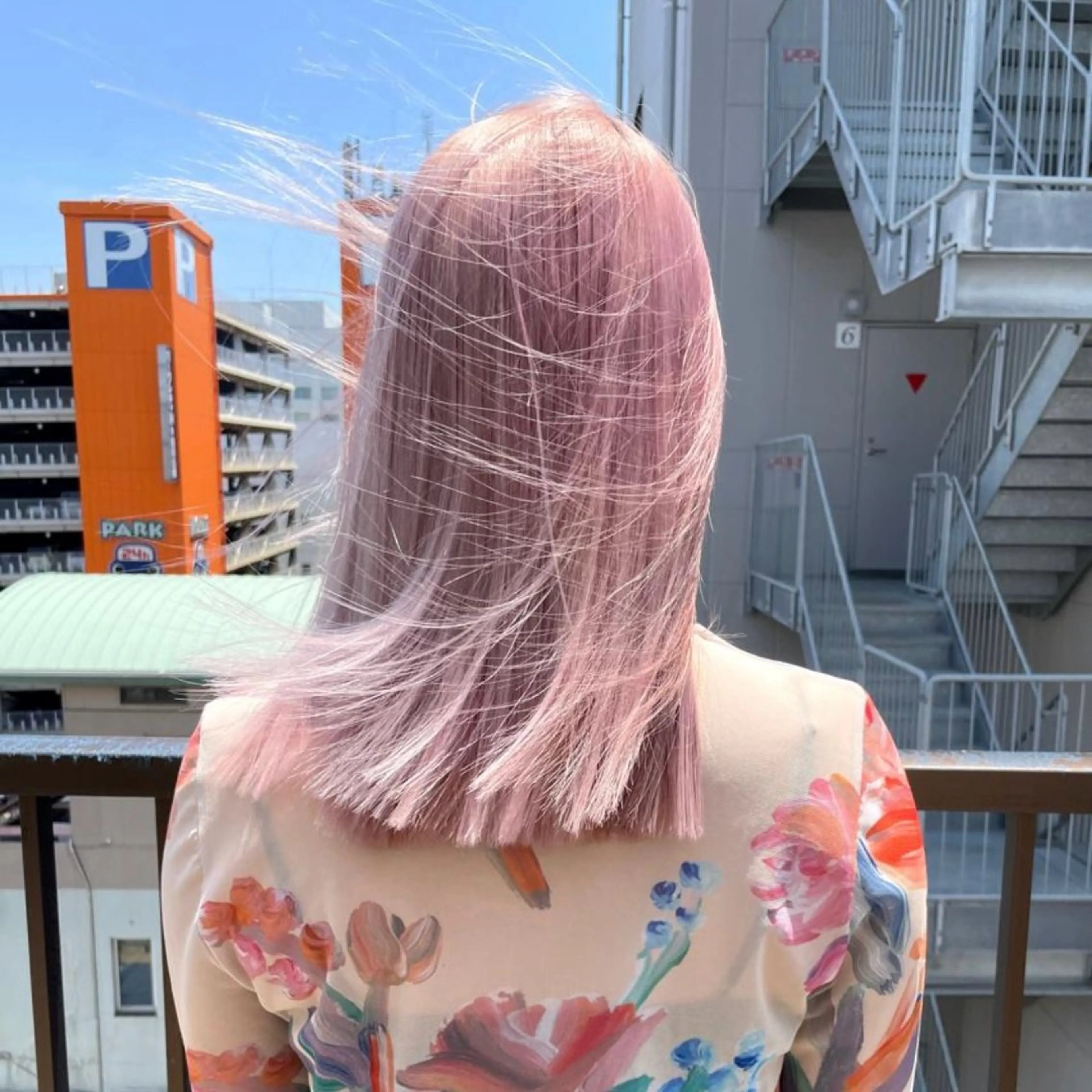 セミロング ヘアカラー vivre libreのヘアスタイル
