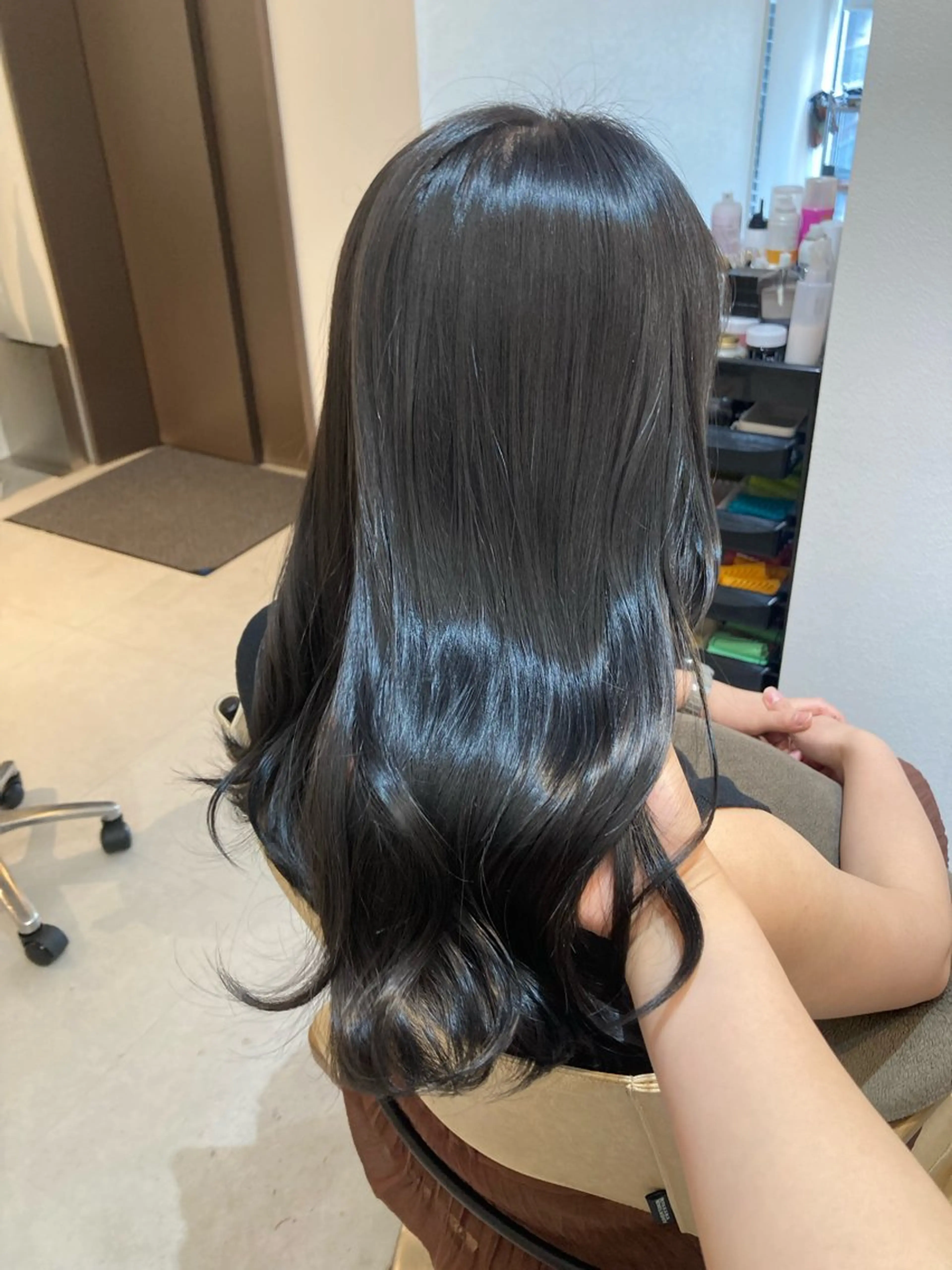 セミロング カット ヘアカラー トリートメント ✨色持ちの良い艶 カラー✨蟹江真世のヘアスタイル