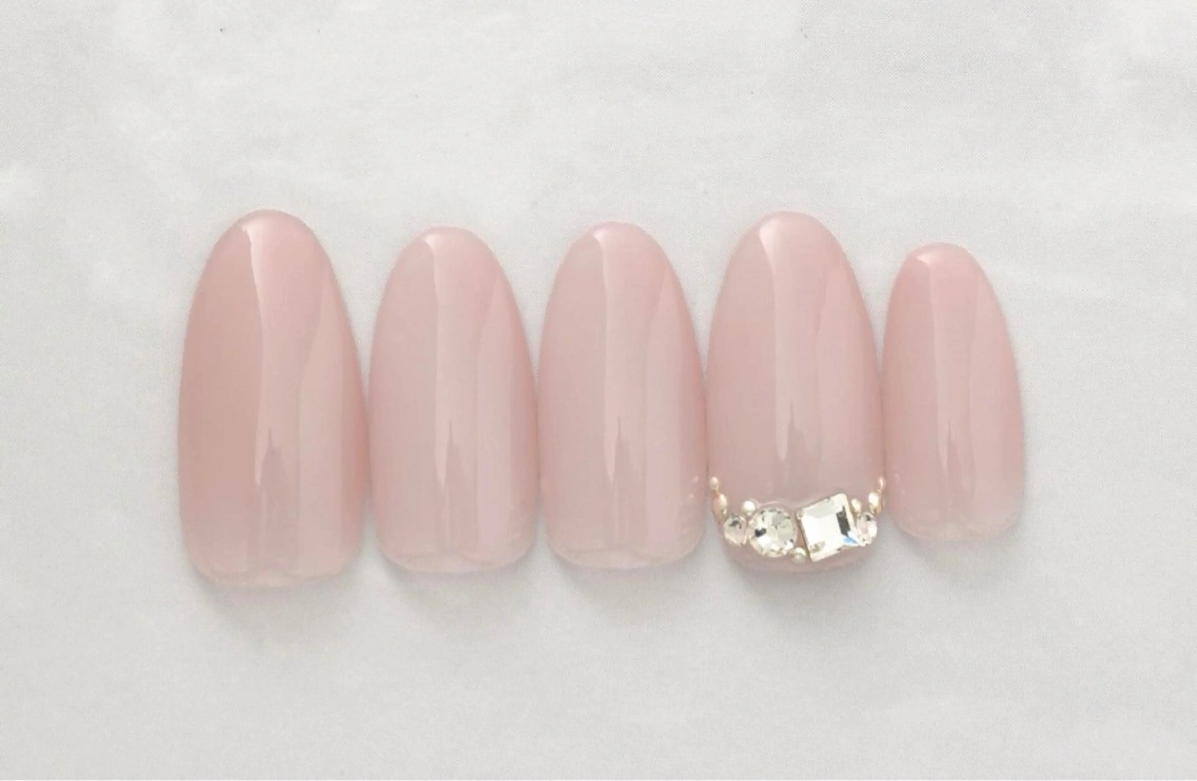 ネイル ゆら 練習生💅🏻のネイルデザイン