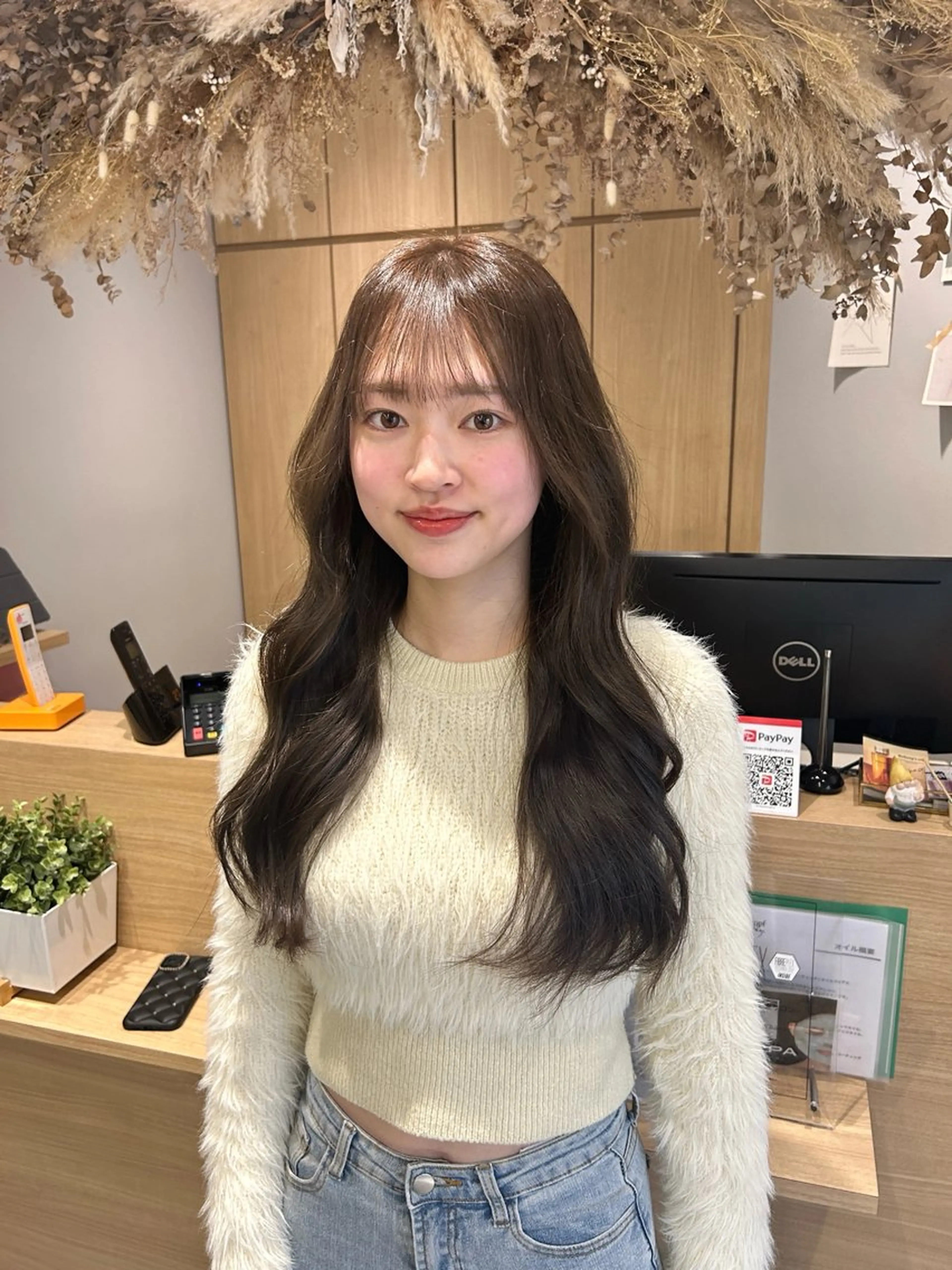 ロング カラー ベージュカラー 透明感カラー オリーブベージュ レイヤーカット 韓国ヘア×レイヤー カット/上田丈也のヘアスタイル