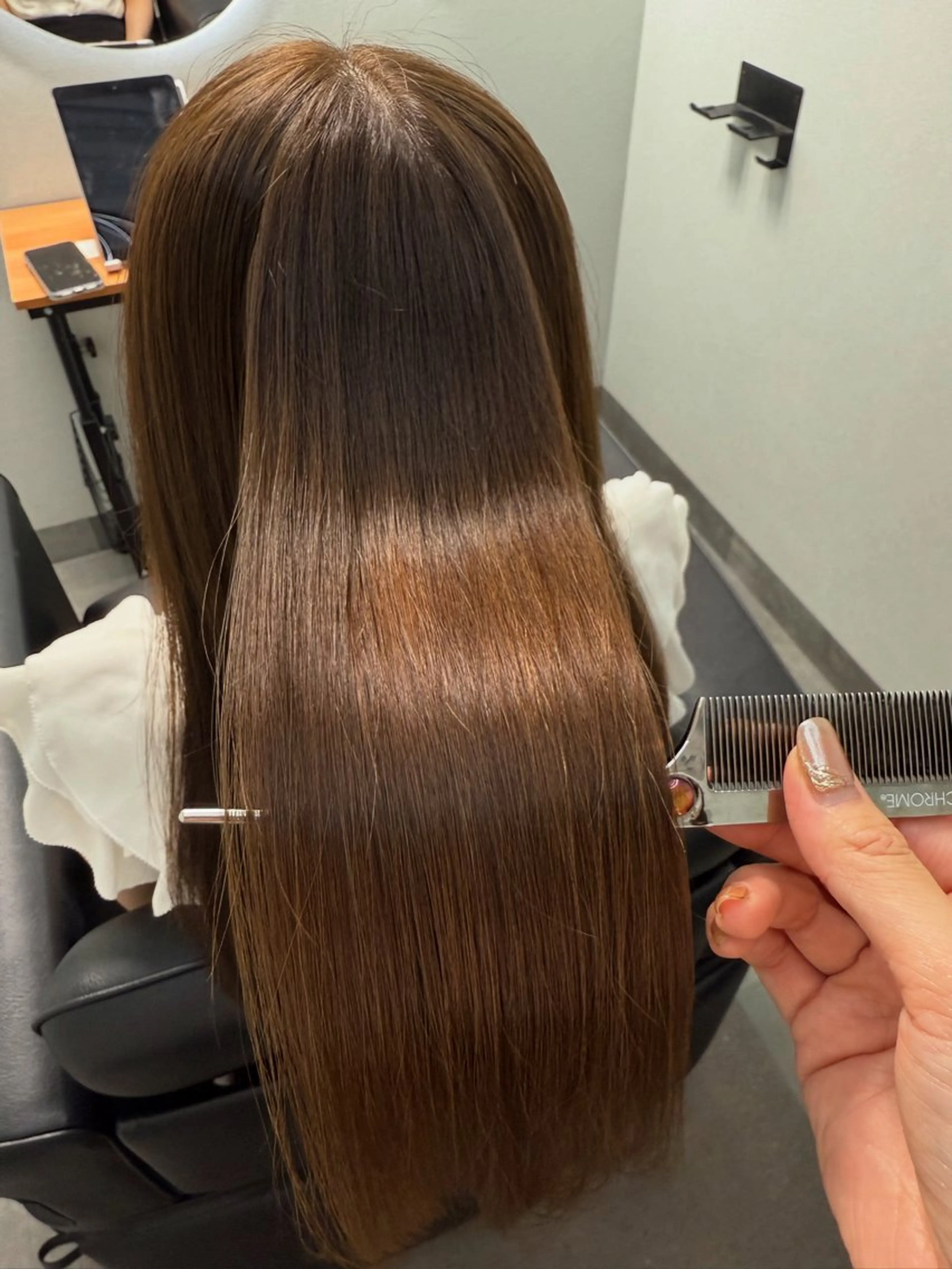 ロング 高橋 葵のヘアスタイル