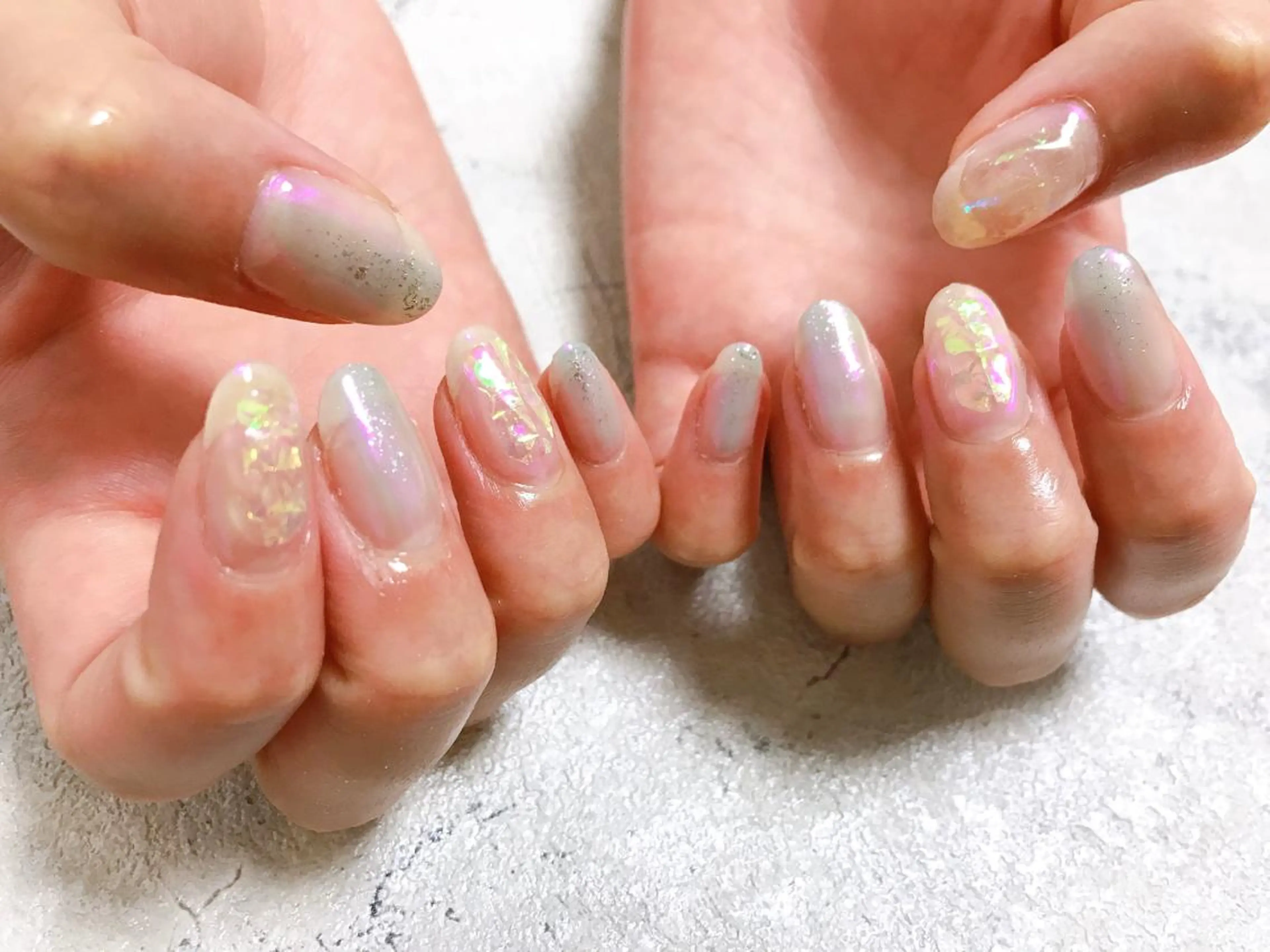 ネイル 氷ネイル・うるうるネイル kiki nail &brow二子玉川の眉毛・アイブロウイメージ