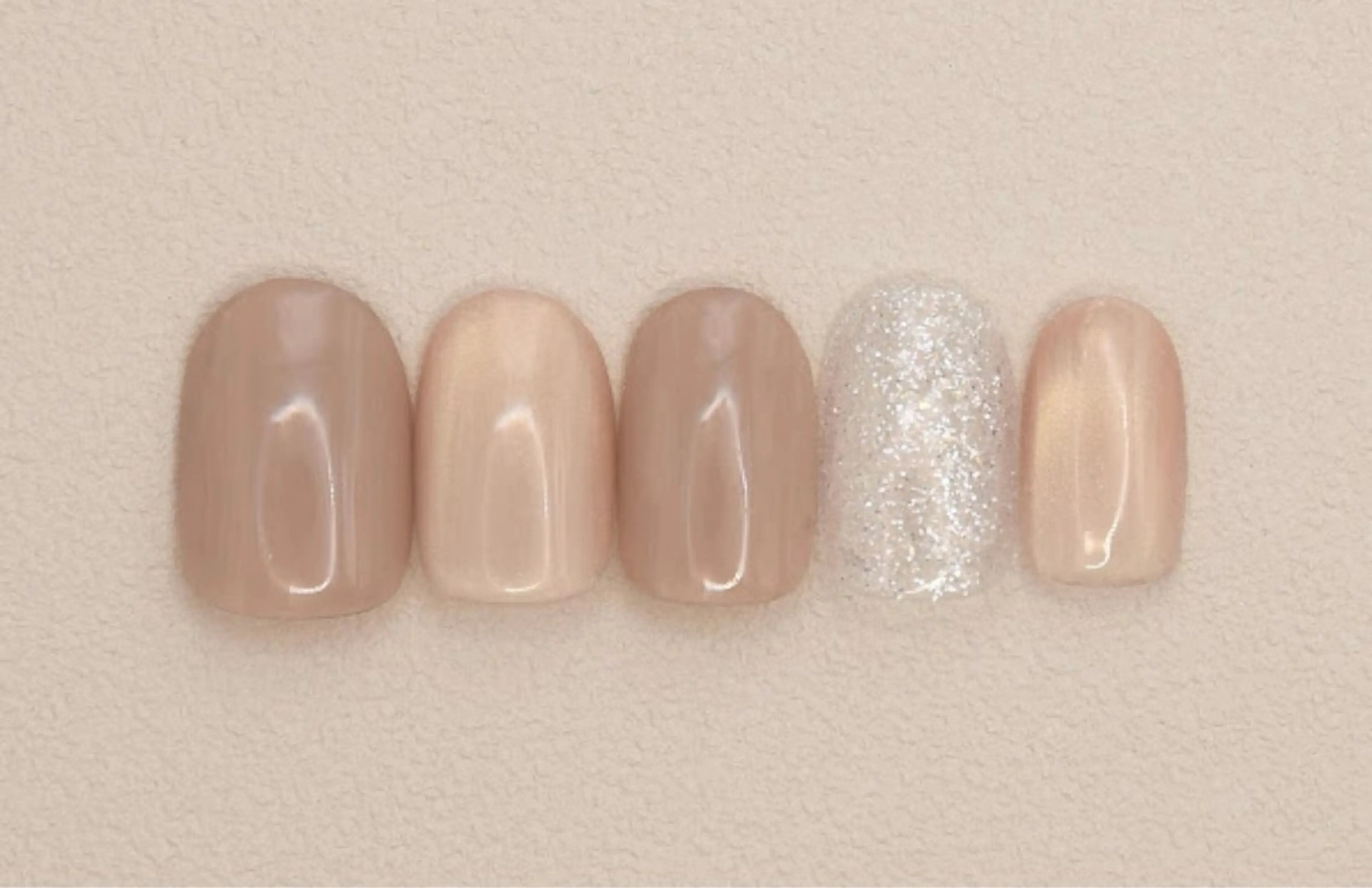 ネイル ゆら 練習生💅🏻のネイルデザイン