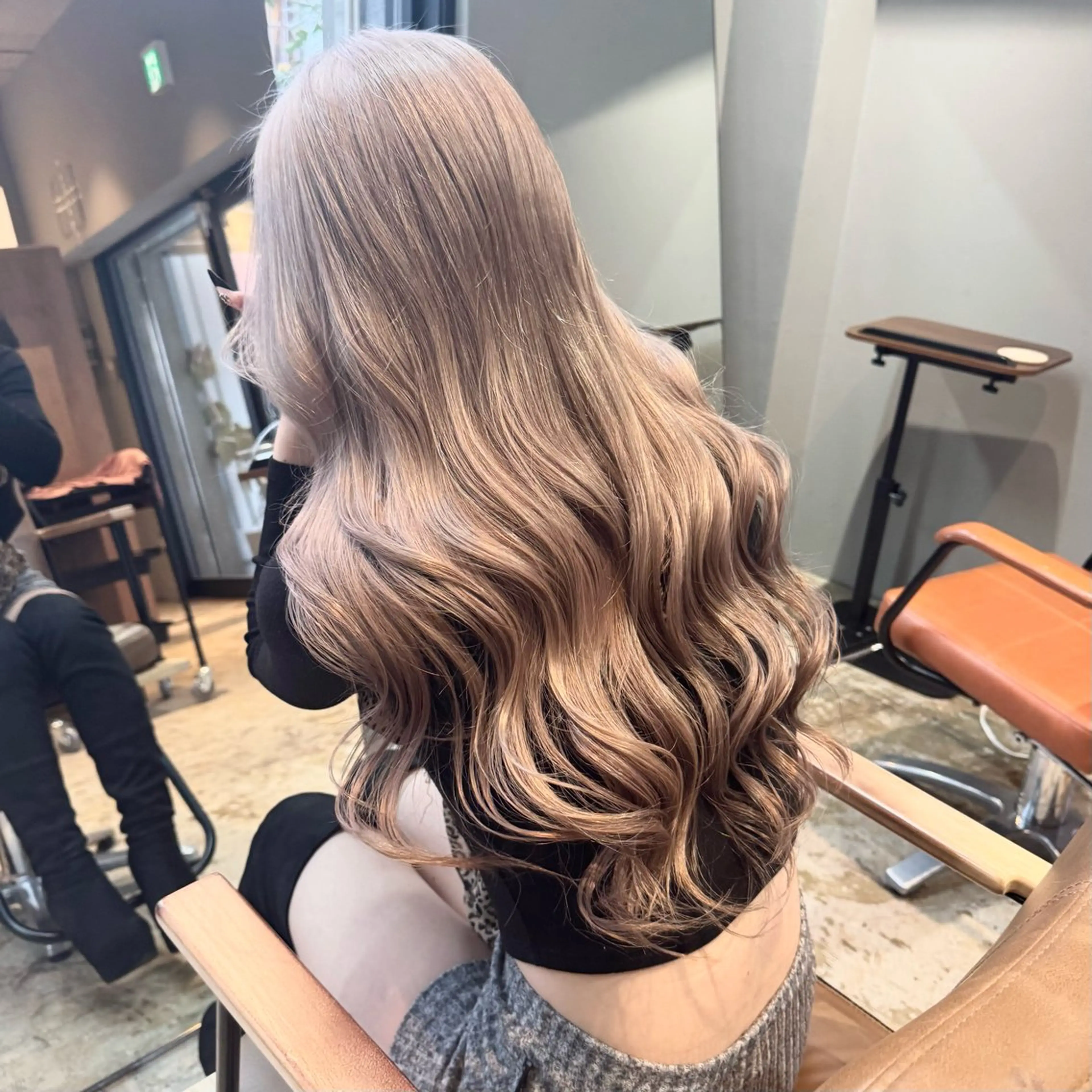 ロング カラー ヘアカラー トリートメント 優梨 EIGHT💞のヘアスタイル