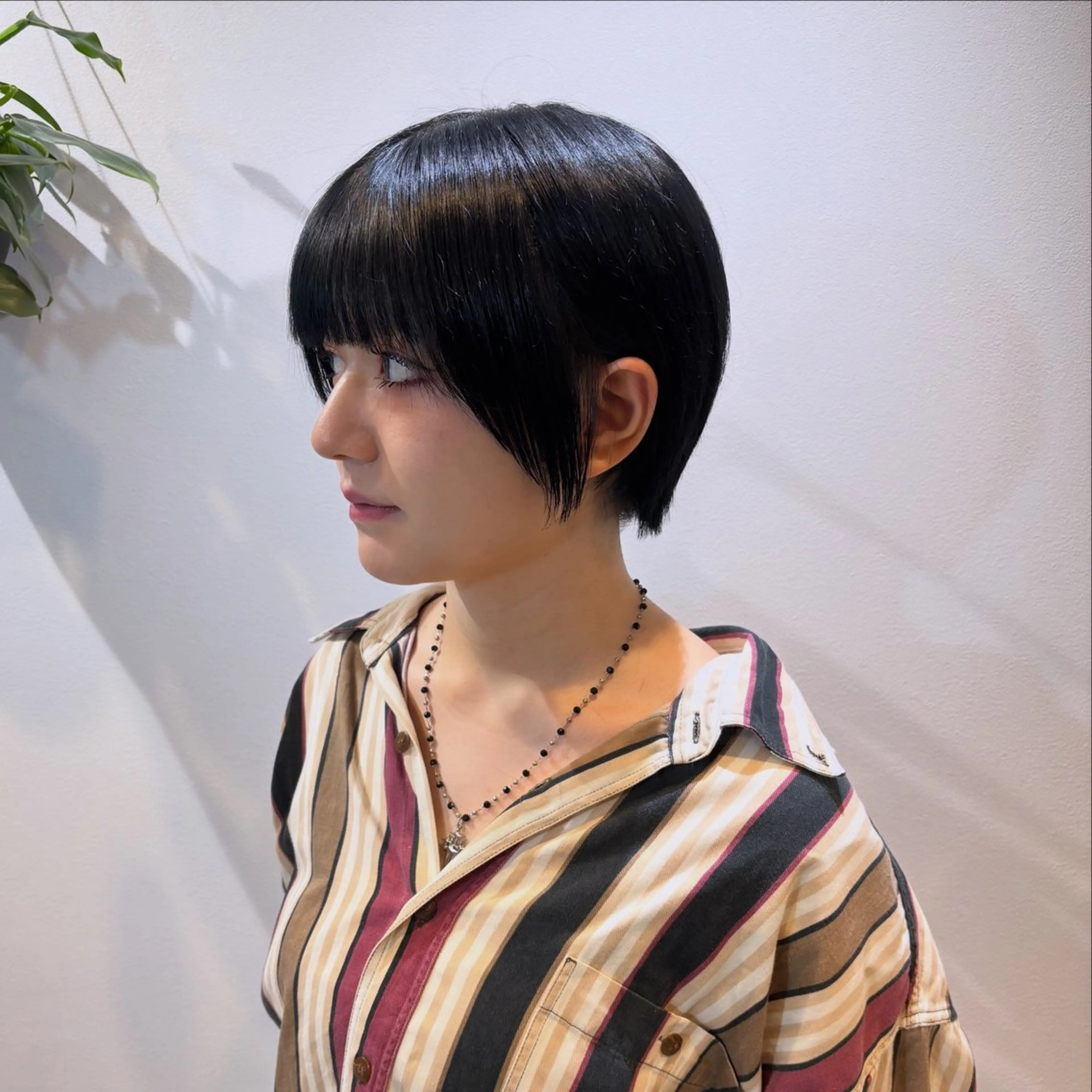 ショート ショートヘア ワイドバング カット トリートメント ショート/レイヤー/ ボブ/安本和史のヘアスタイル