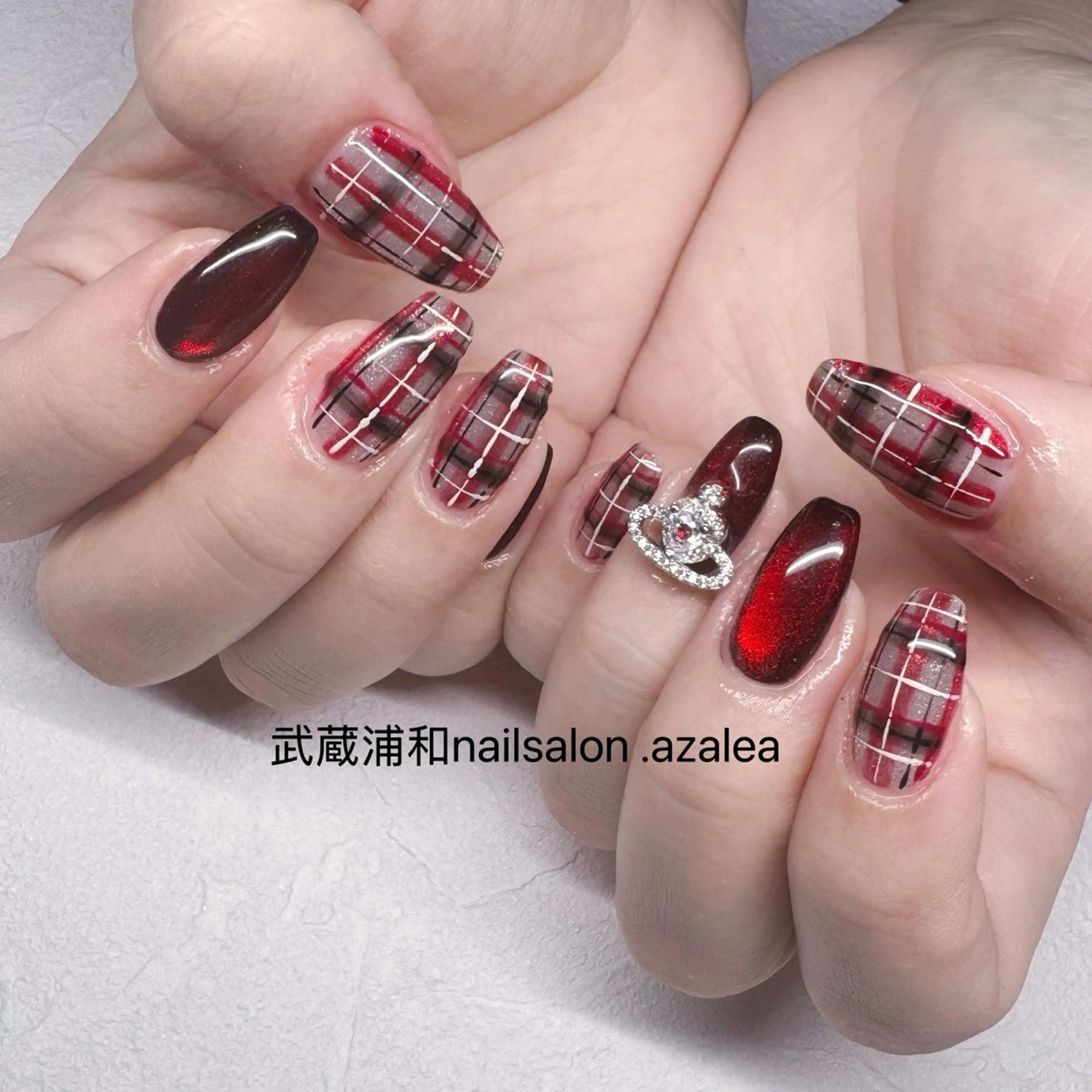 ネイル ハンドネイル R inのネイルデザイン