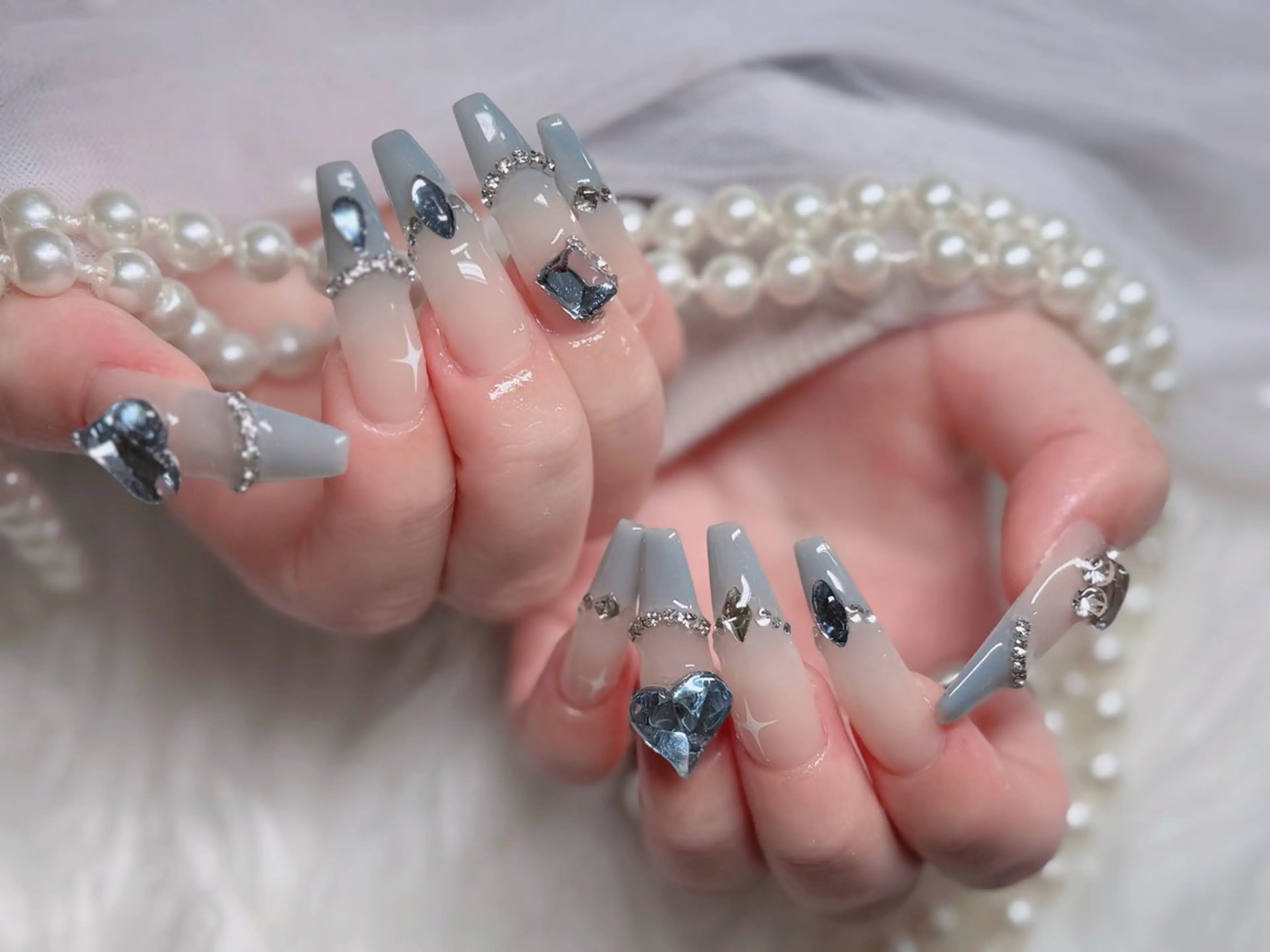 ネイル アートネイル ボルドー フレンチネイル ジェルネイル 氷ネイル・うるうるネイル ハンドネイル H.baby Nail Salonのネイルデザイン