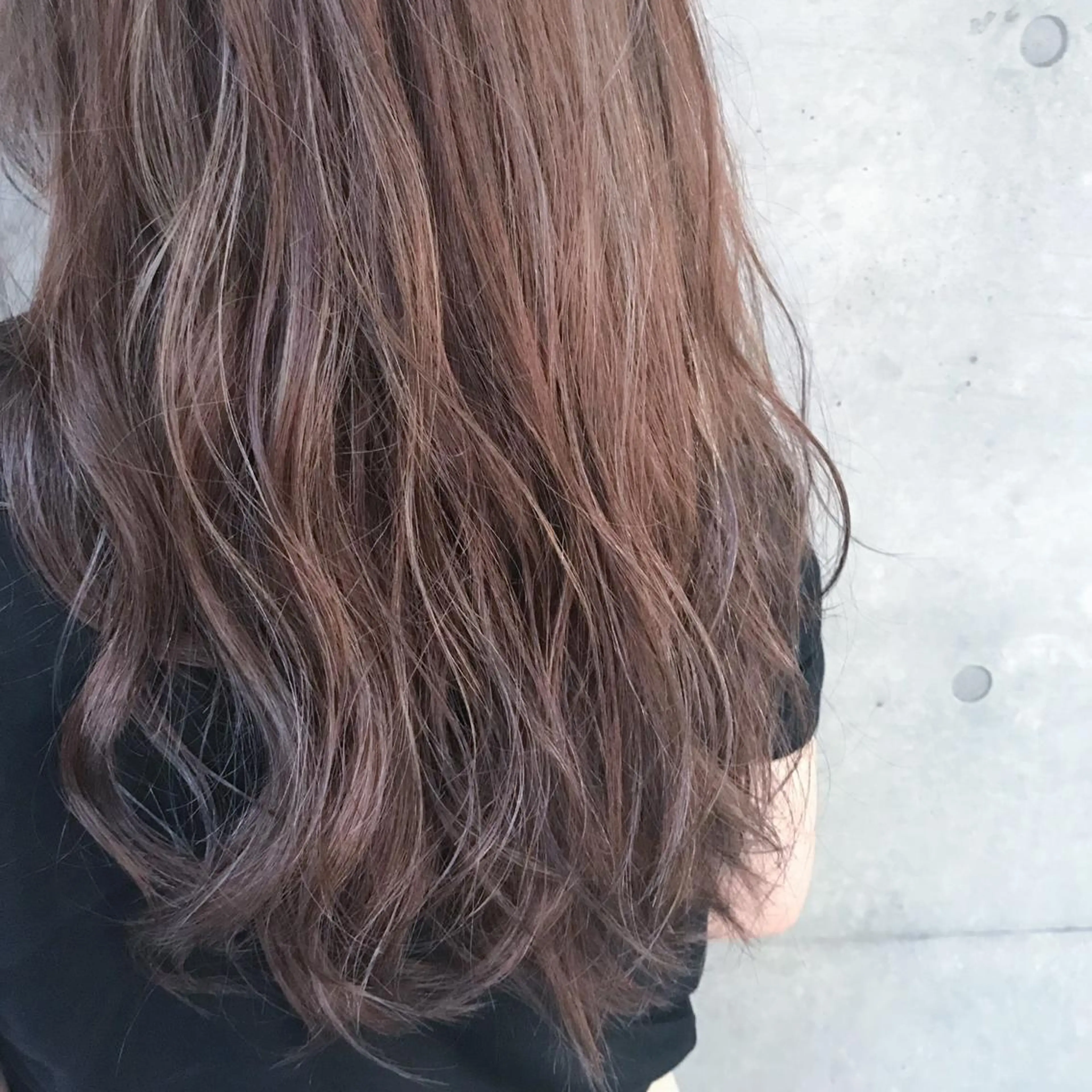 セミロング Lome'所属・✨ブリーチマスター✨ オクヤマヨウスケのヘアスタイル