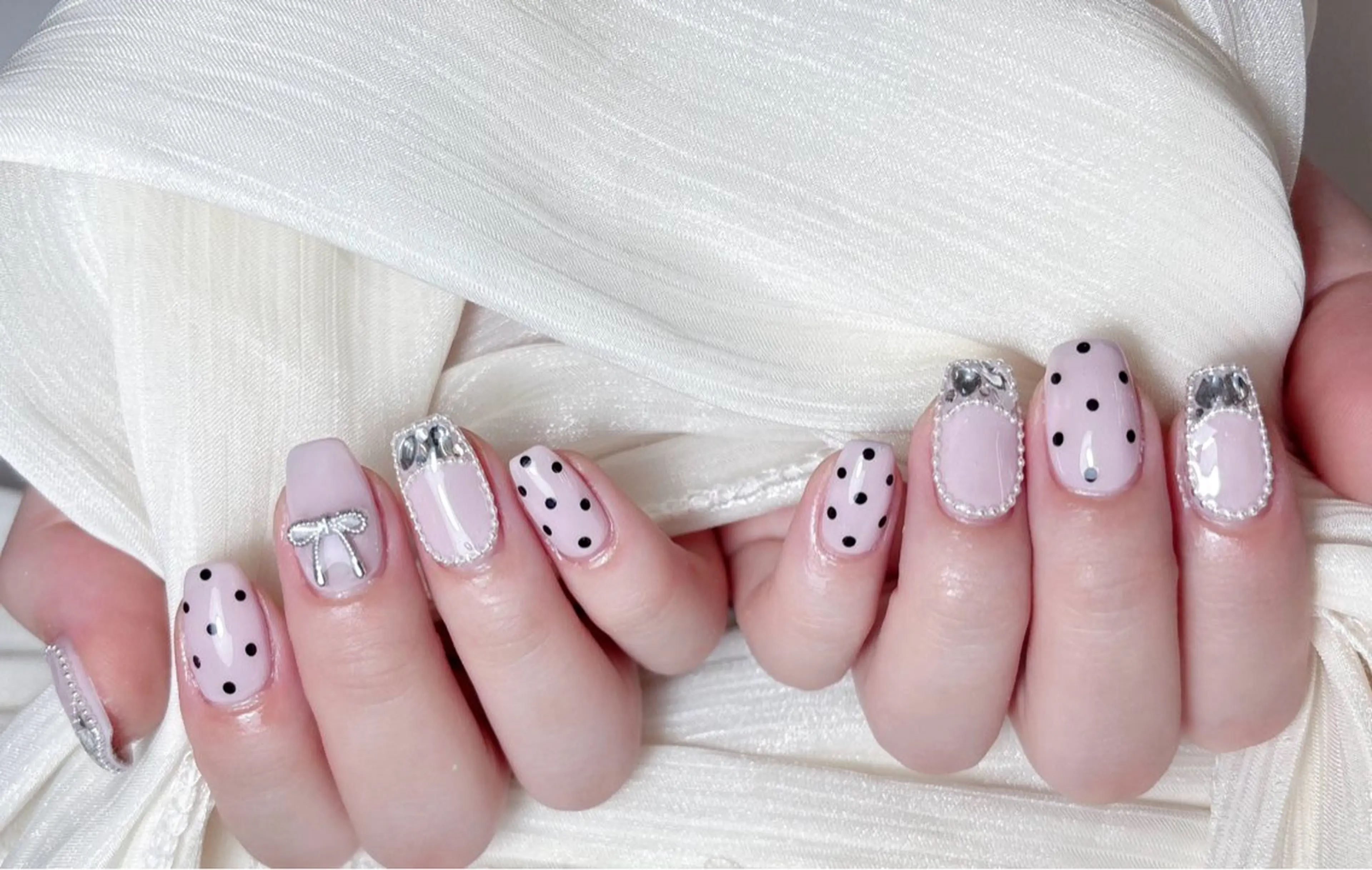 ネイル ハンドネイル 🎀Ｍ nails✨ ビューティーのネイルデザイン