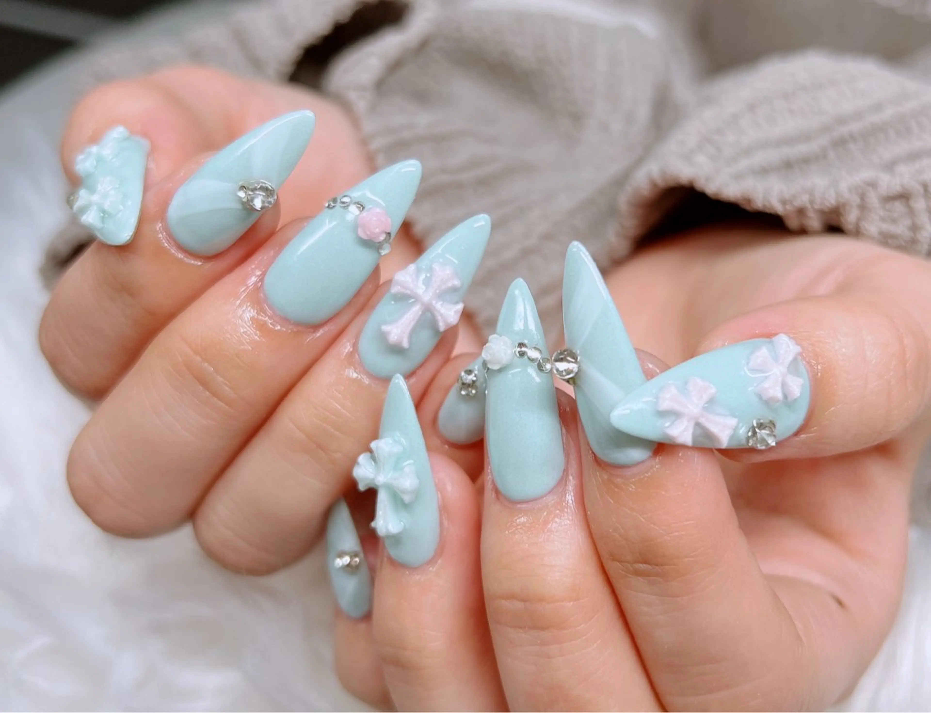 ミディアム 韓国風ヘア ハンドネイル Lee _nailのネイルデザイン