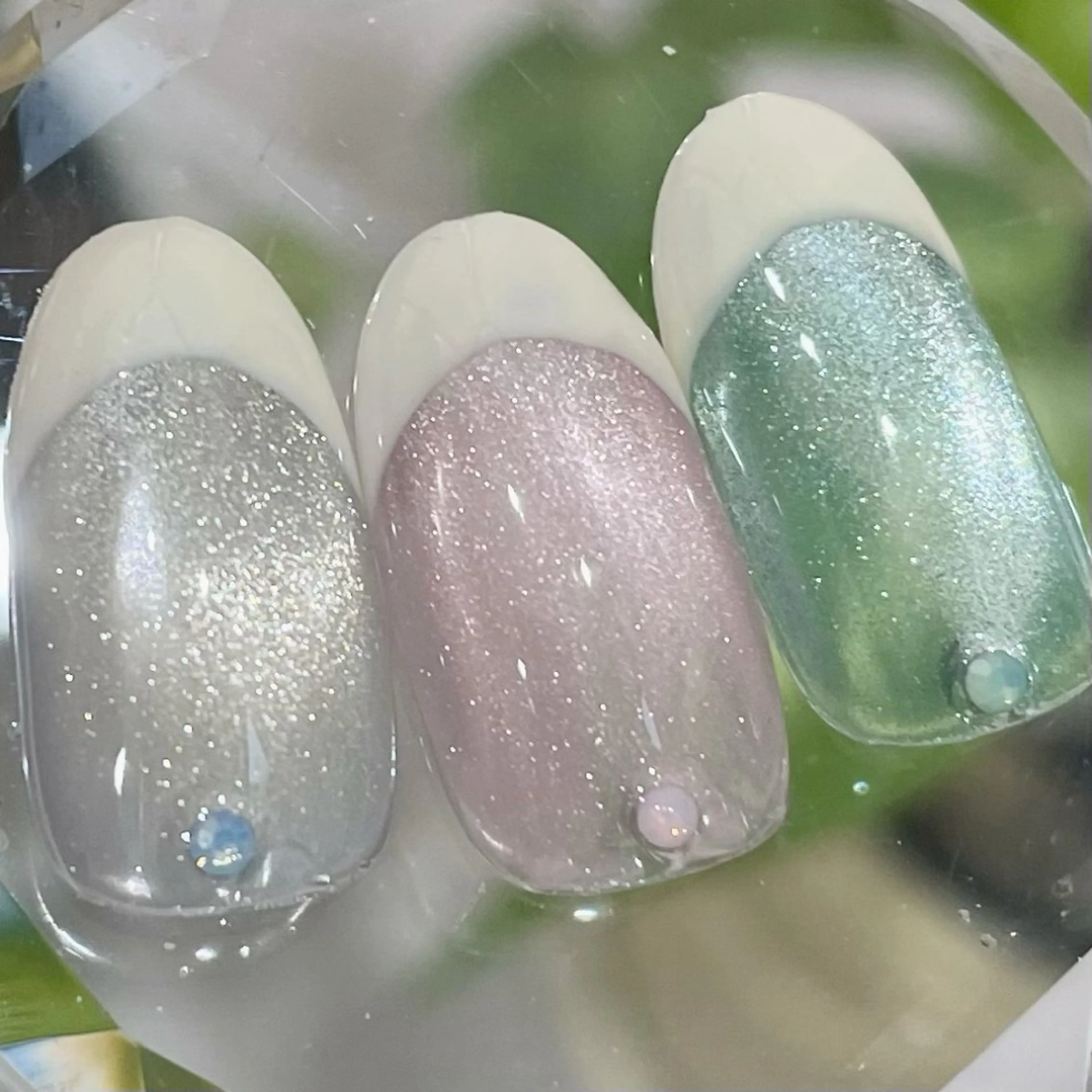 ネイル ブルー グリーン マグネットネイル ピンク ストーンネイル ハンドネイル Ricnail☾ ayanoのネイルデザイン