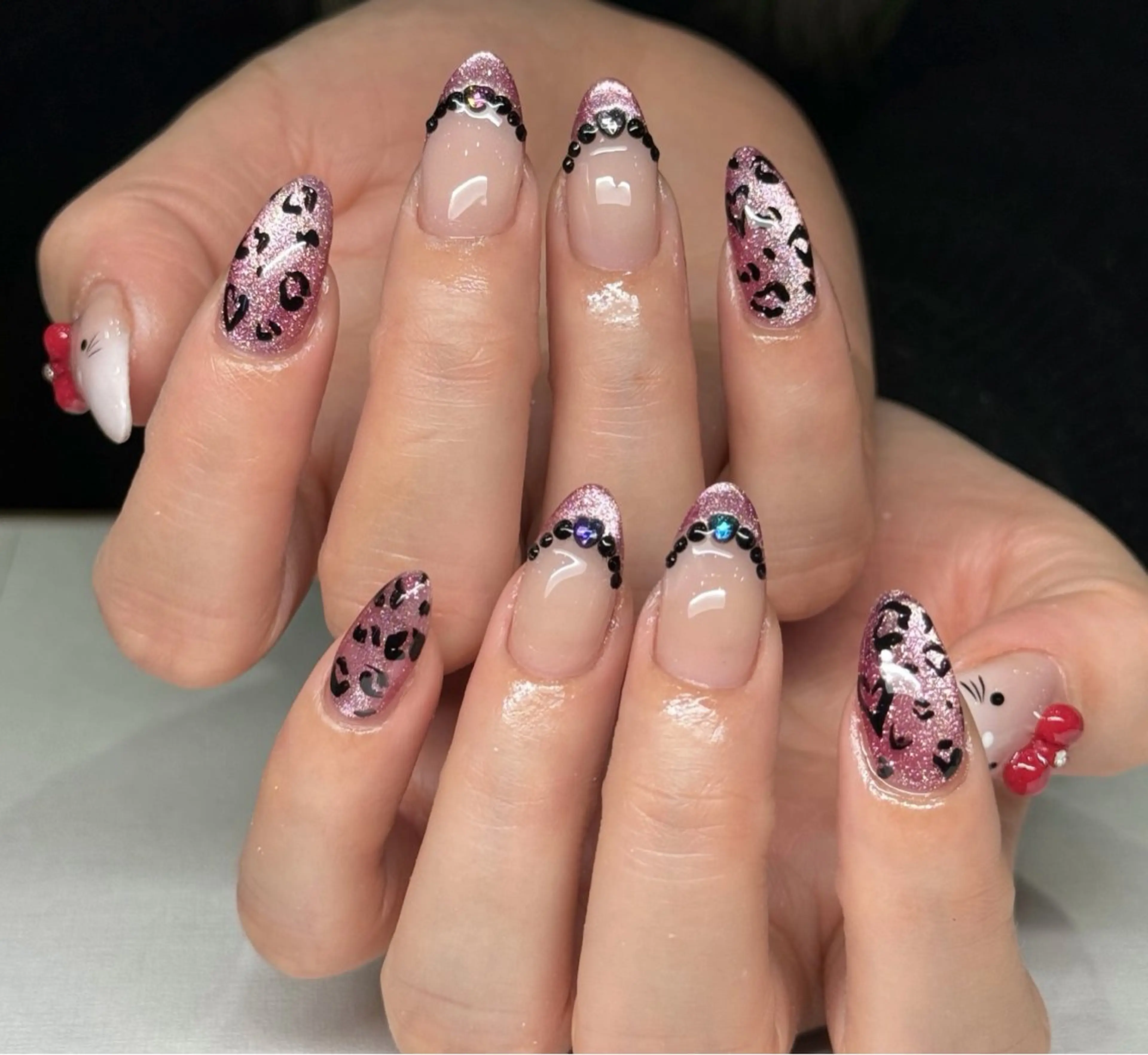 ネイル オーロラネイル ブルー チークネイル フットネイル フレンチネイル ハンドネイル REI NAのネイルデザイン