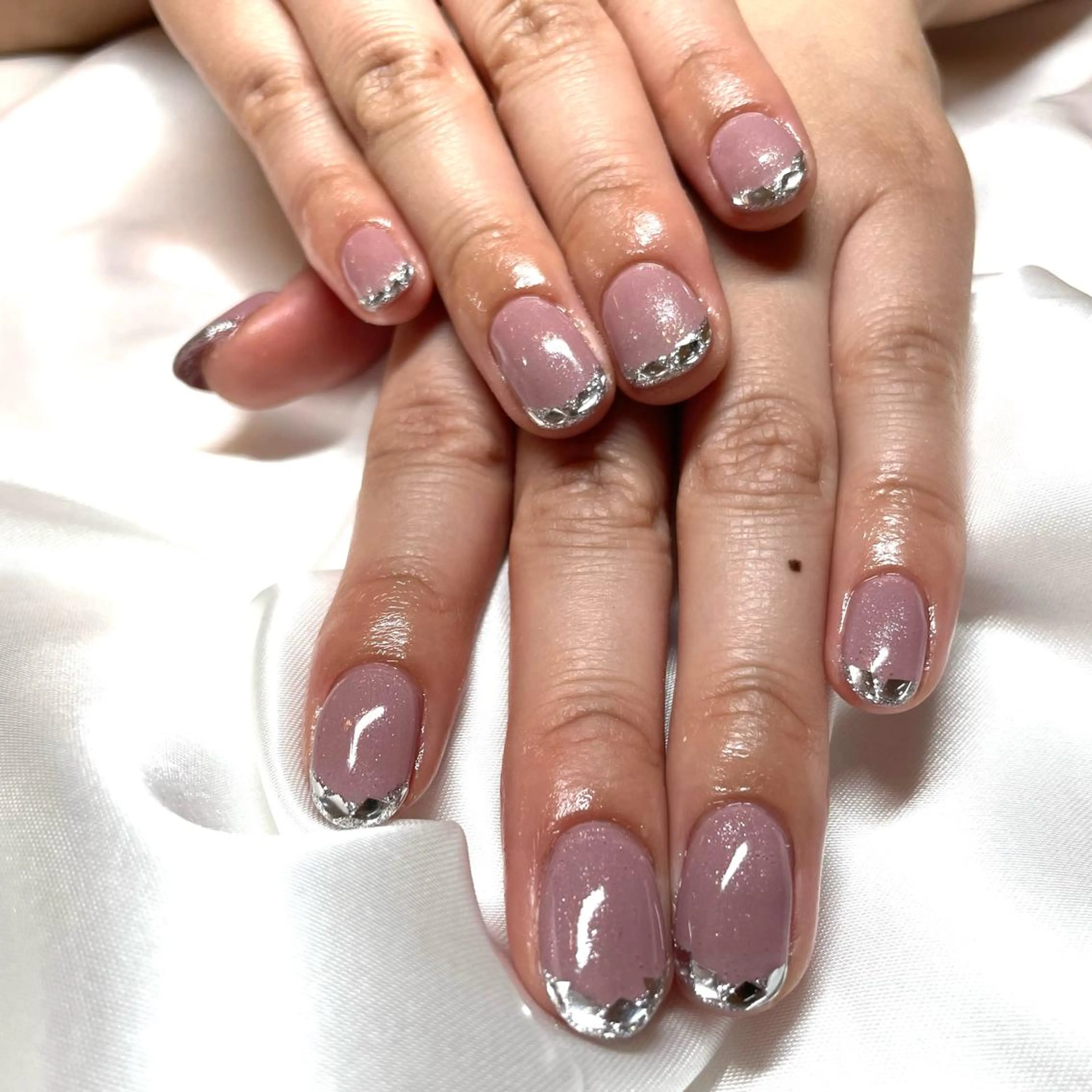 ネイル フレンチネイル ガラスフレンチ ハンドネイル nailsalon miiのネイルデザイン