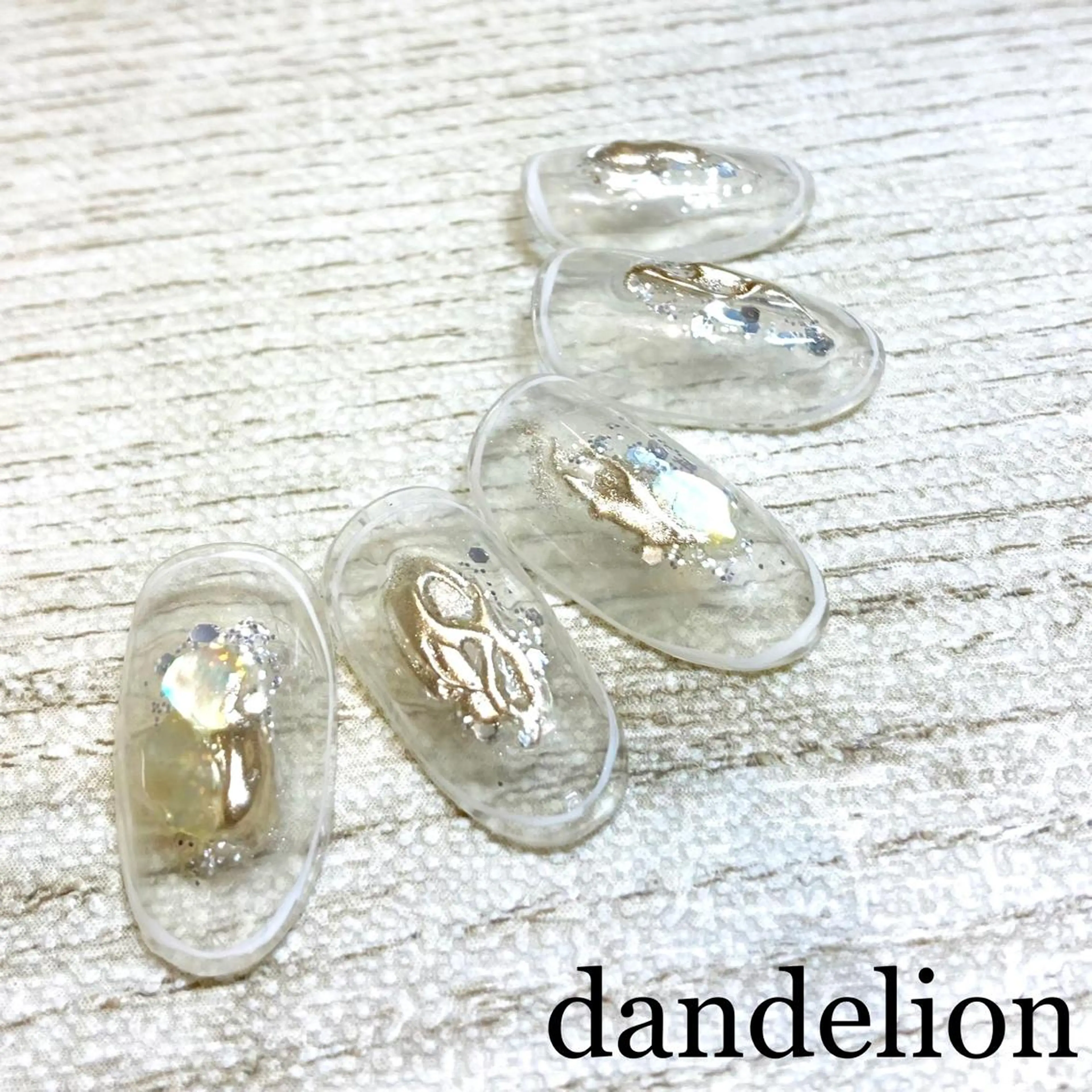 ネイル ハンドネイル ハンドケア dandelion ダンデライオンのネイルデザイン