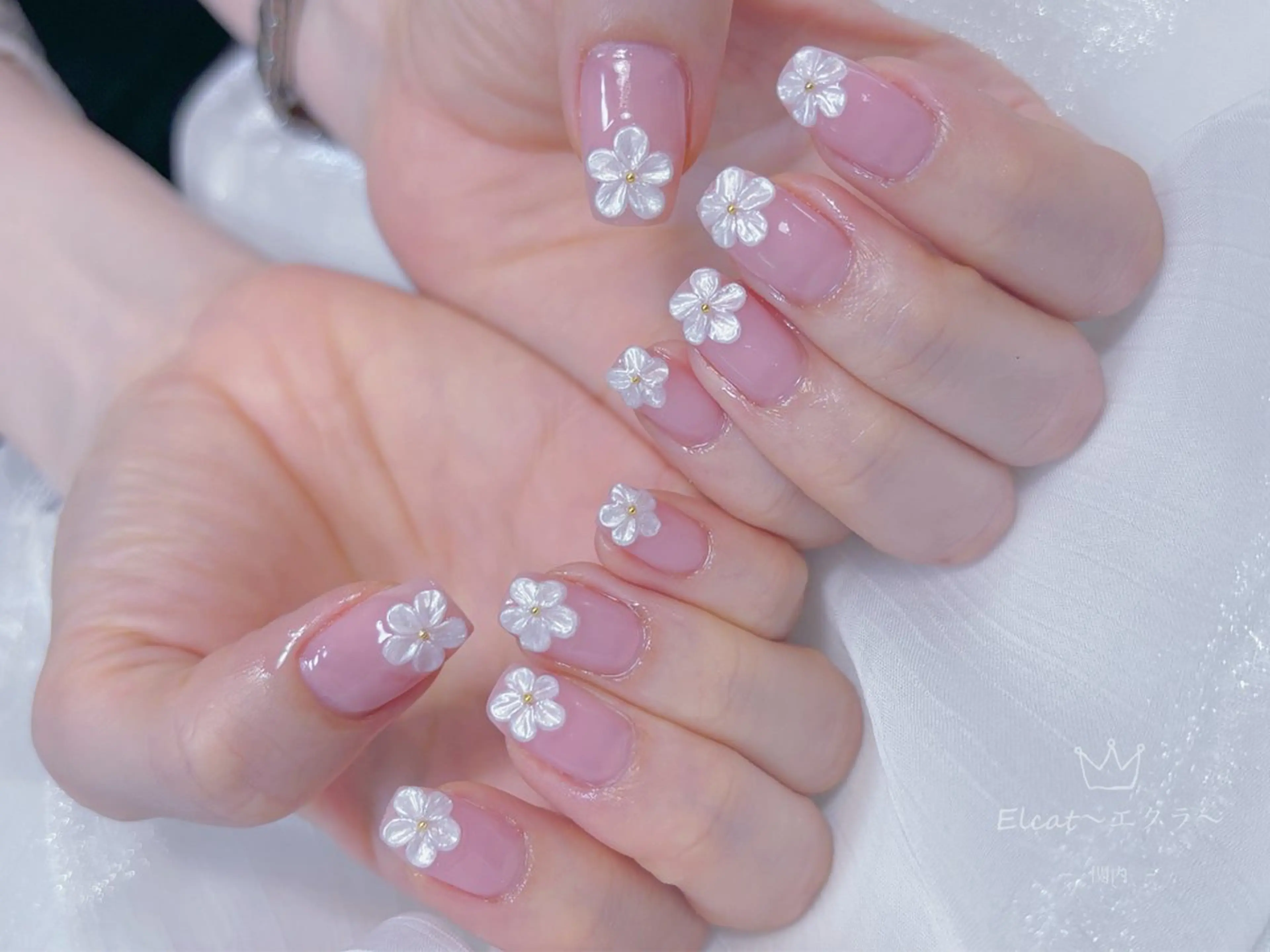 ネイル ネイルサロンエクラ 🫧Shizukaのネイルデザイン