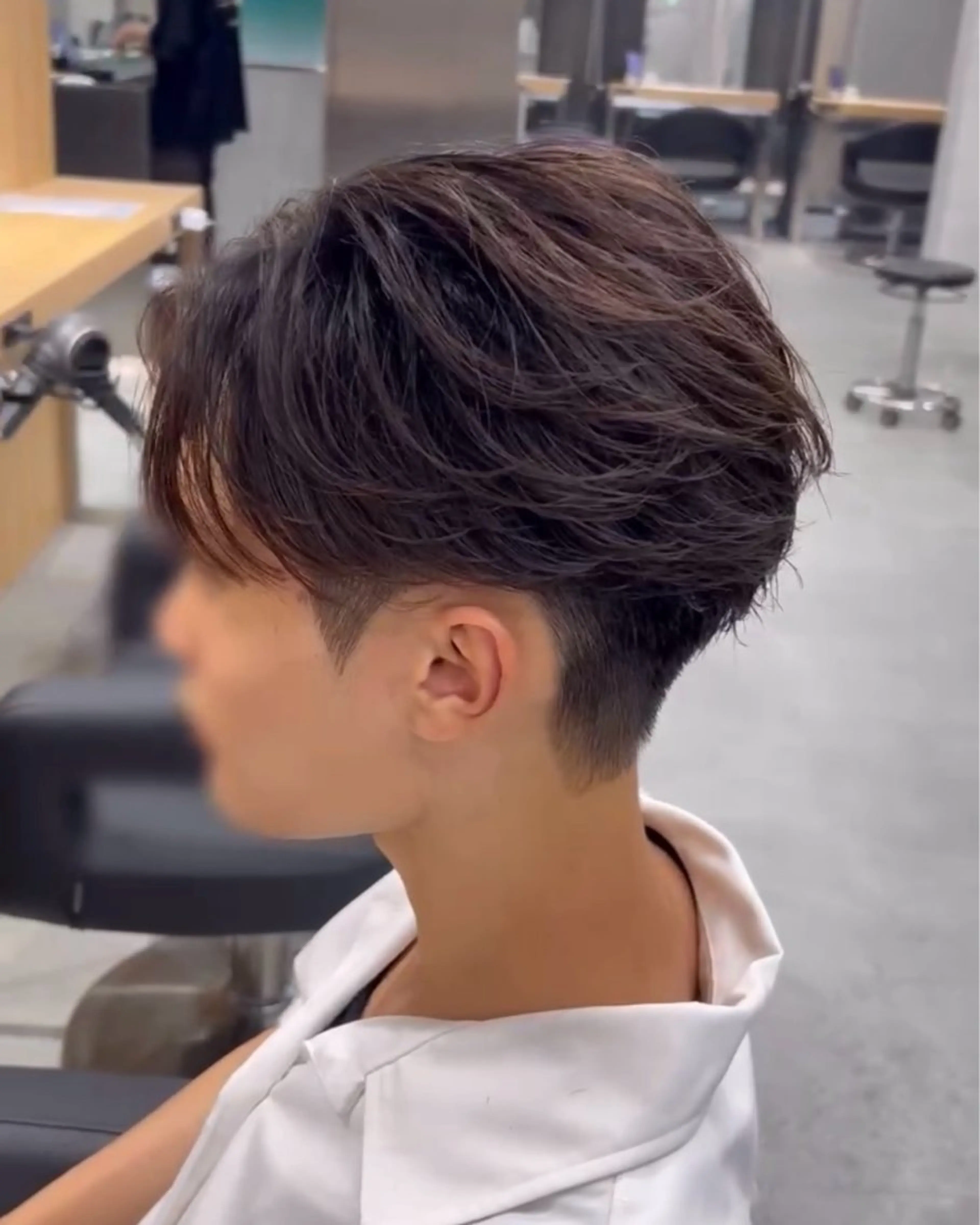 ミディアム カラー メンズ トリートメント 韓国風ヘア☘️ ヒロトのヘアスタイル