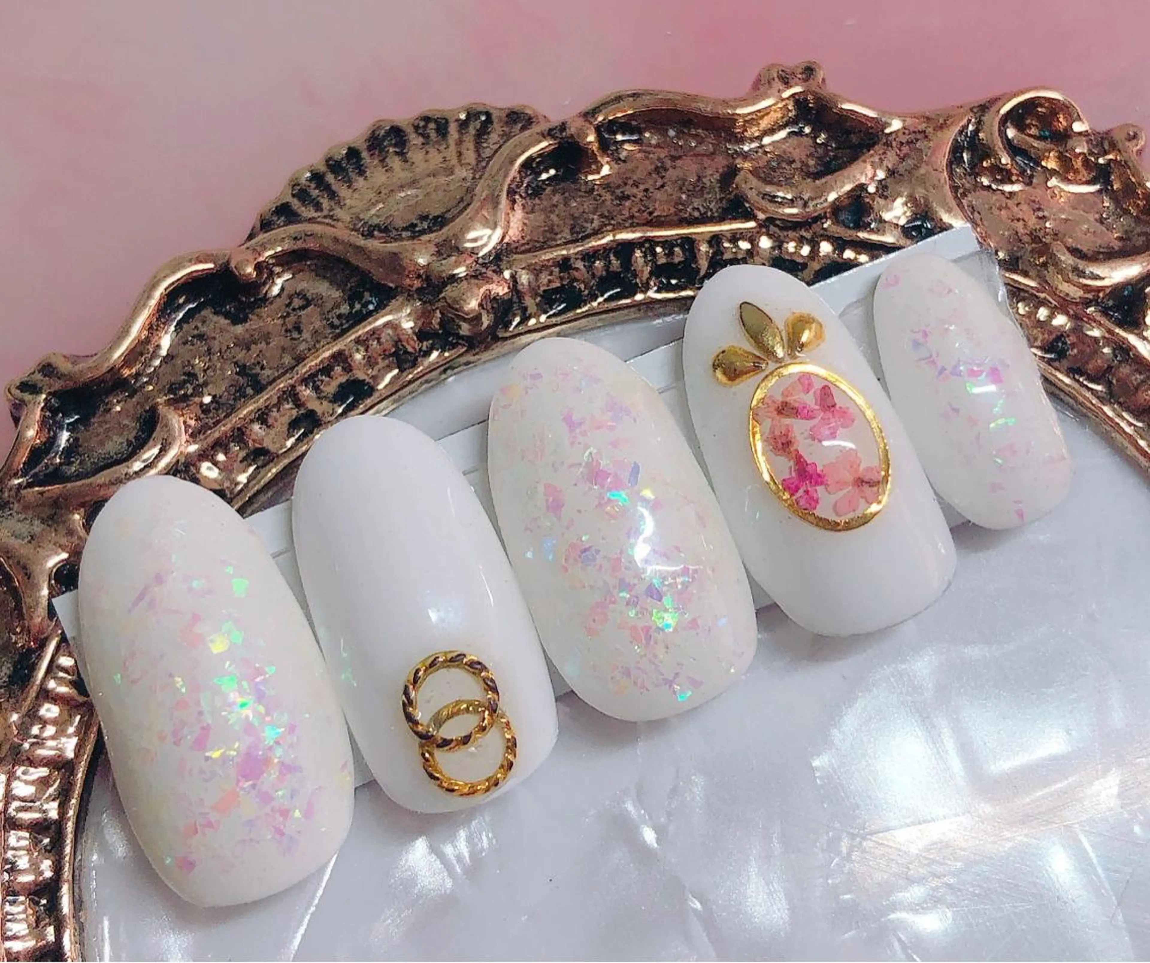 ネイル ハンドネイル CROWN プライベートサロンのネイルデザイン