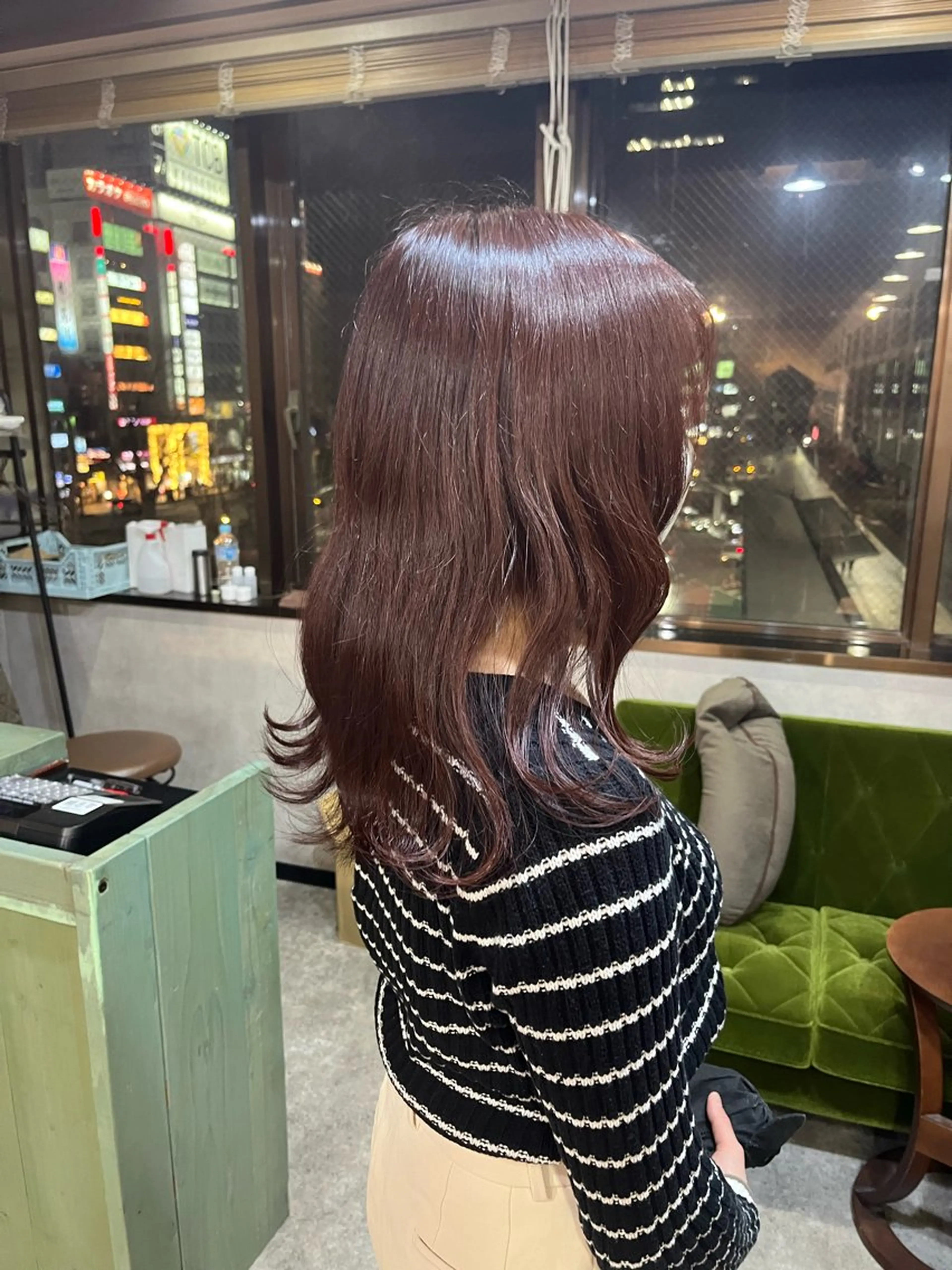 セミロング カラー ayane ito / HAWNDのヘアスタイル