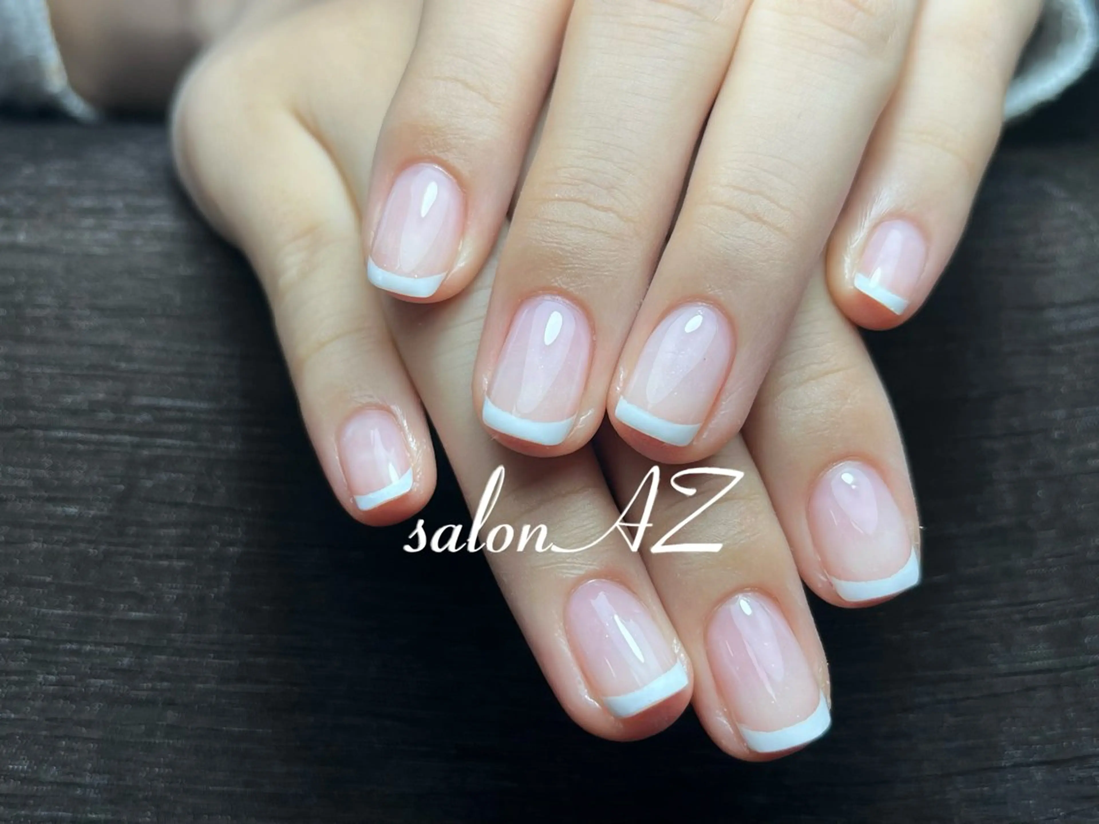 ネイル アートネイル 長さ出し フットネイル フレンチネイル ジェルネイル ハンドネイル salon AZのネイルデザイン