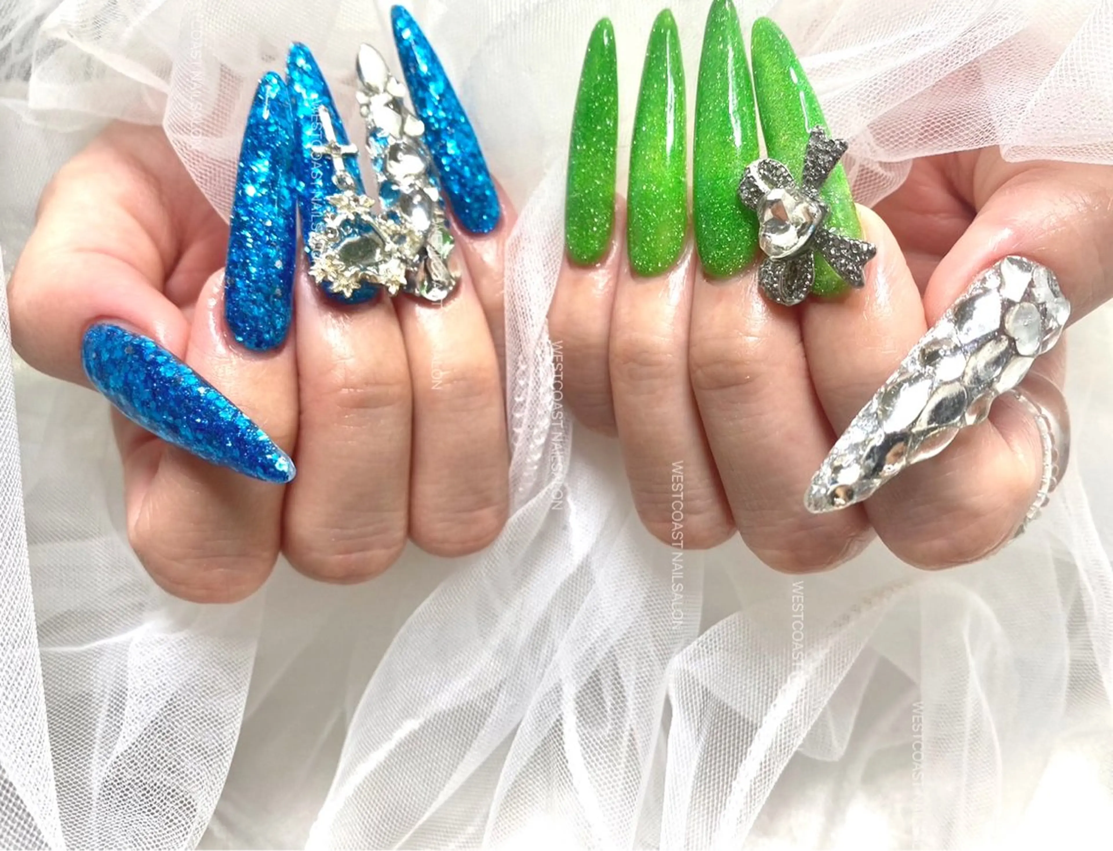 ネイル ハンドネイル ハンドケア リボン、ガーリー パーツ放題専門店のネイルデザイン