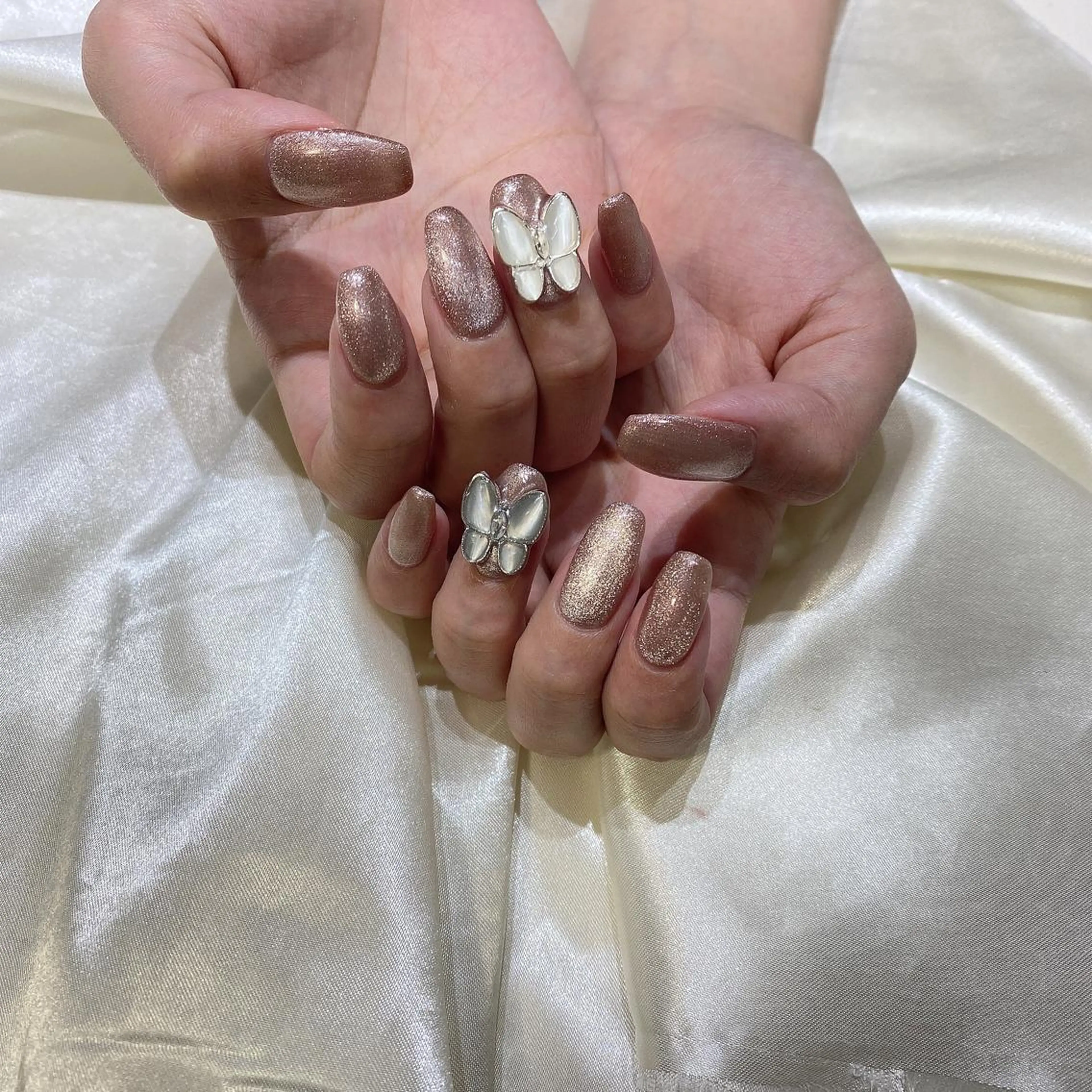 ネイル ハンドネイル 西岡 杏のネイルデザイン