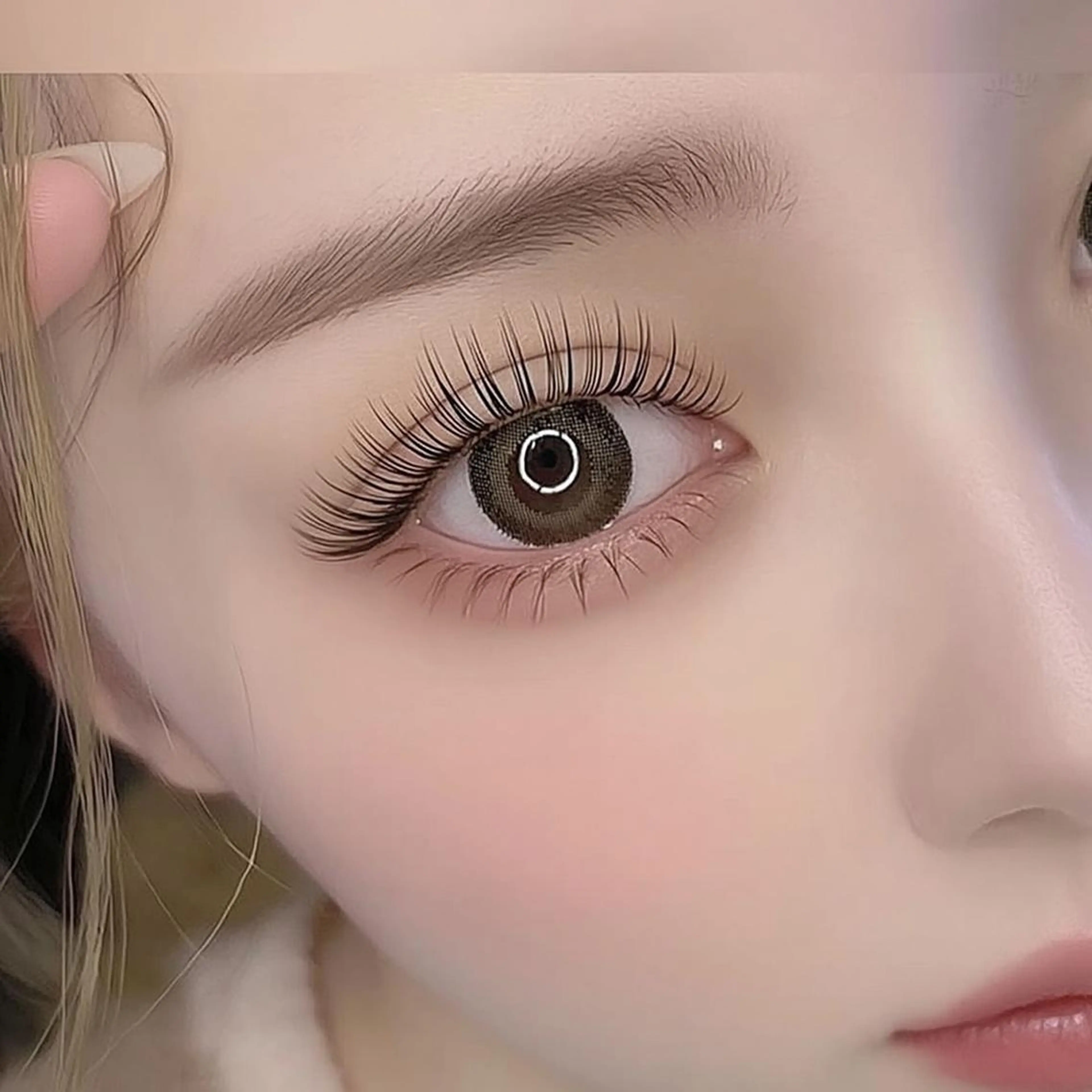 マツエク・マツパ 束感まつ毛 韓国風マツエク パリジェンヌラッシュリフト まつげパーマ マツパ PLATINUM DOLL arisaのマツエク・マツパデザイン