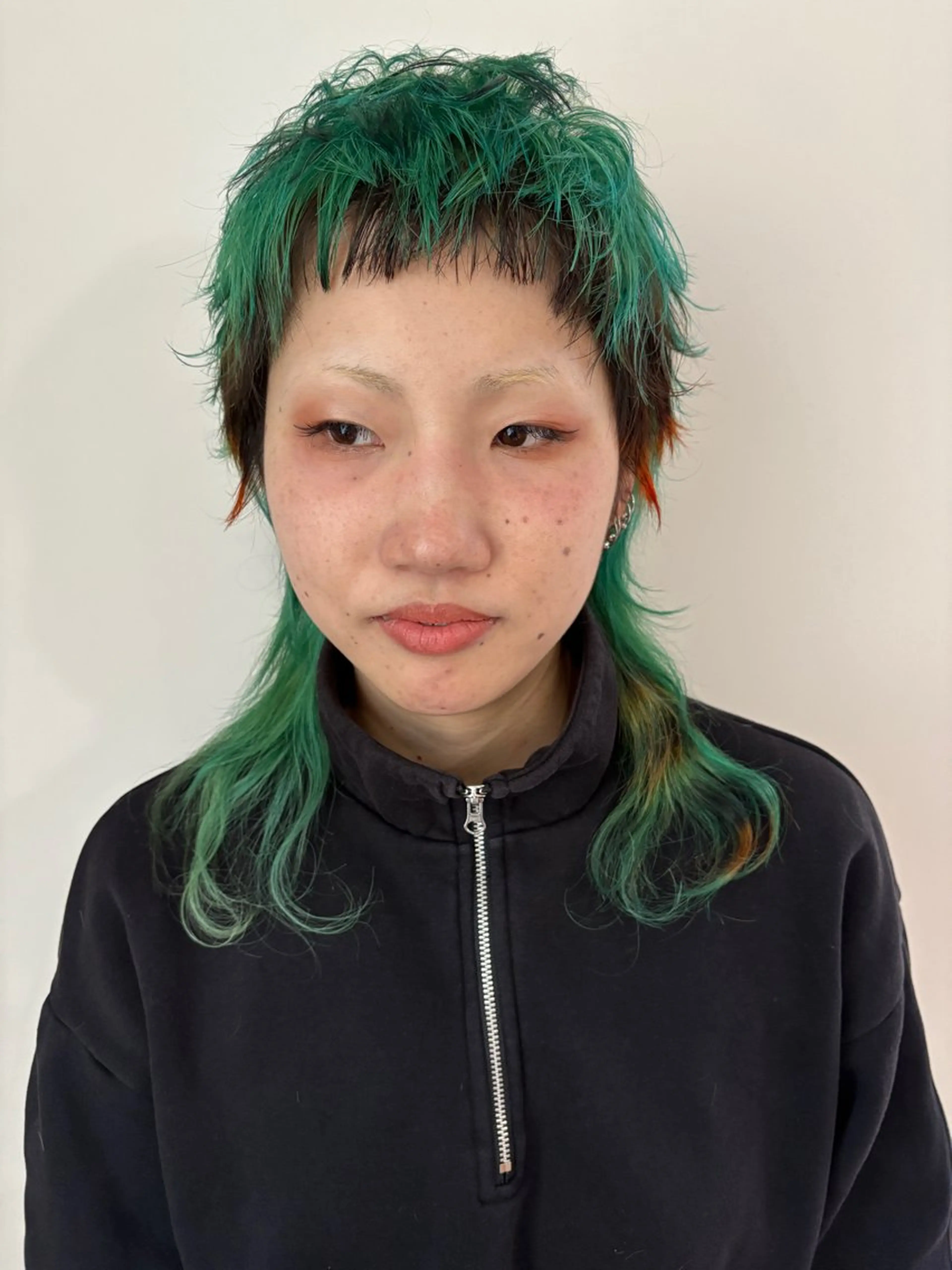 セミロング カラー いりえ しゃけのヘアスタイル