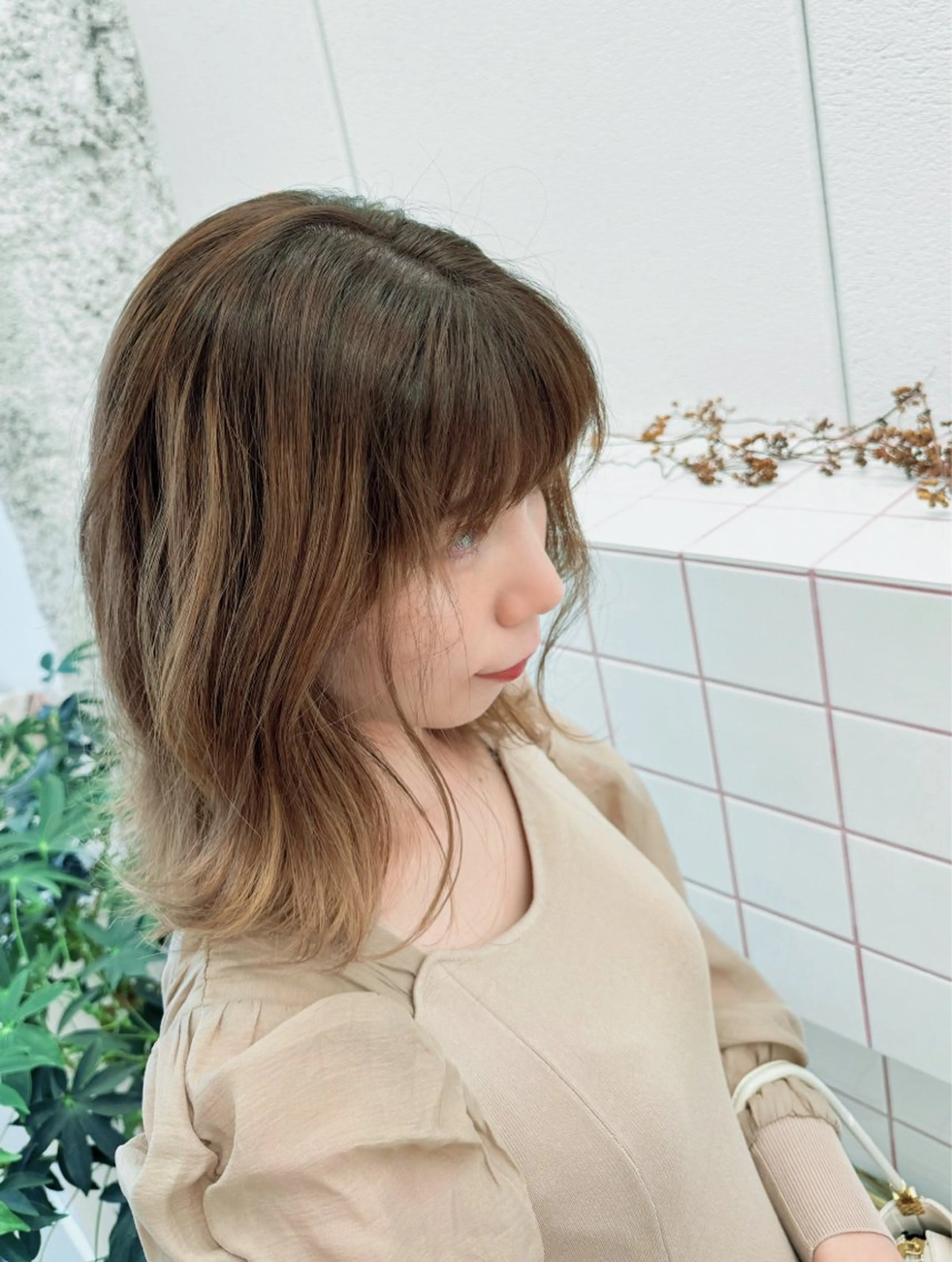 ミディアム レイヤーカット 花見 亜沙美のヘアスタイル