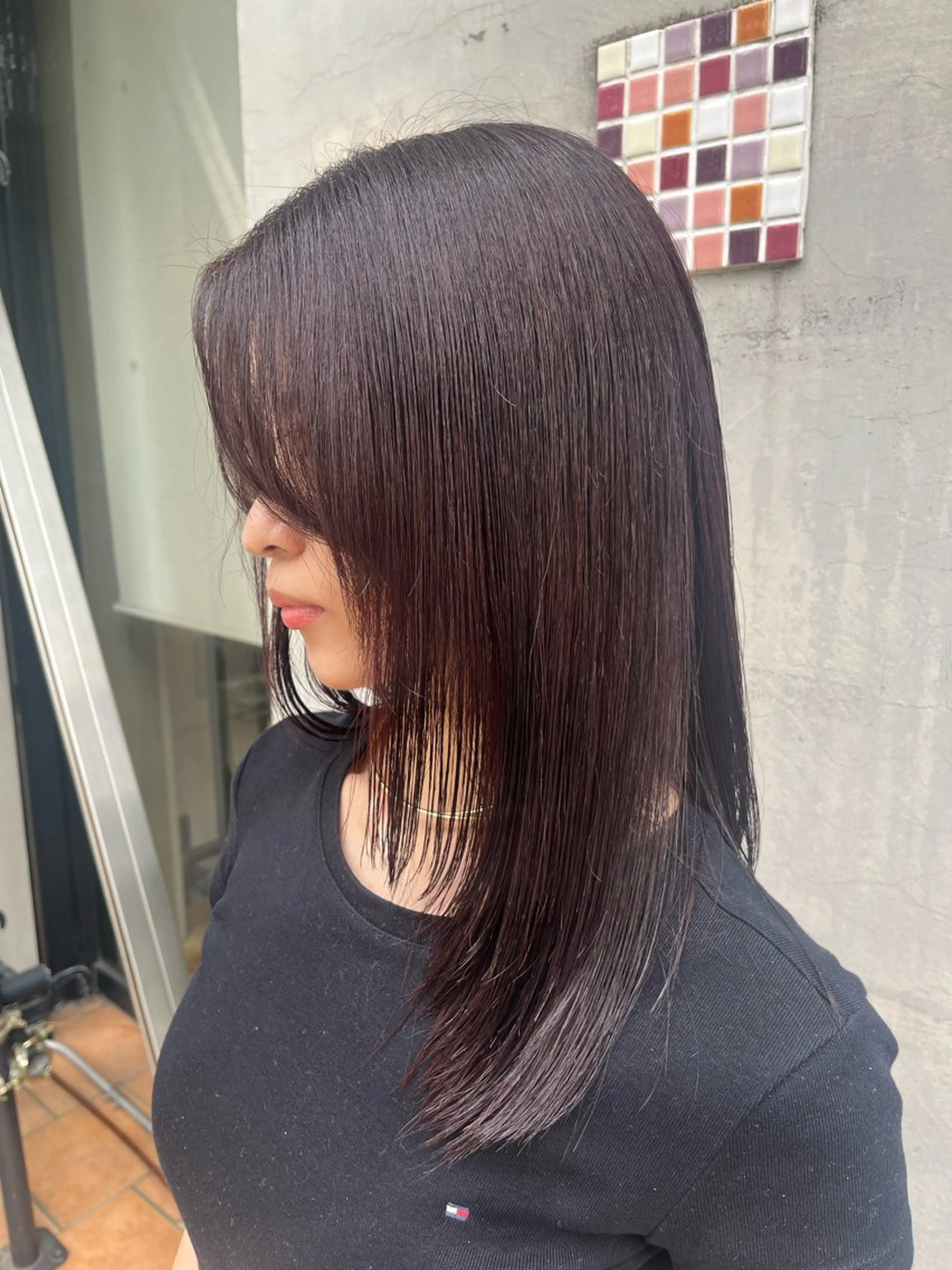 セミロング コバヤシ ラムのヘアスタイル