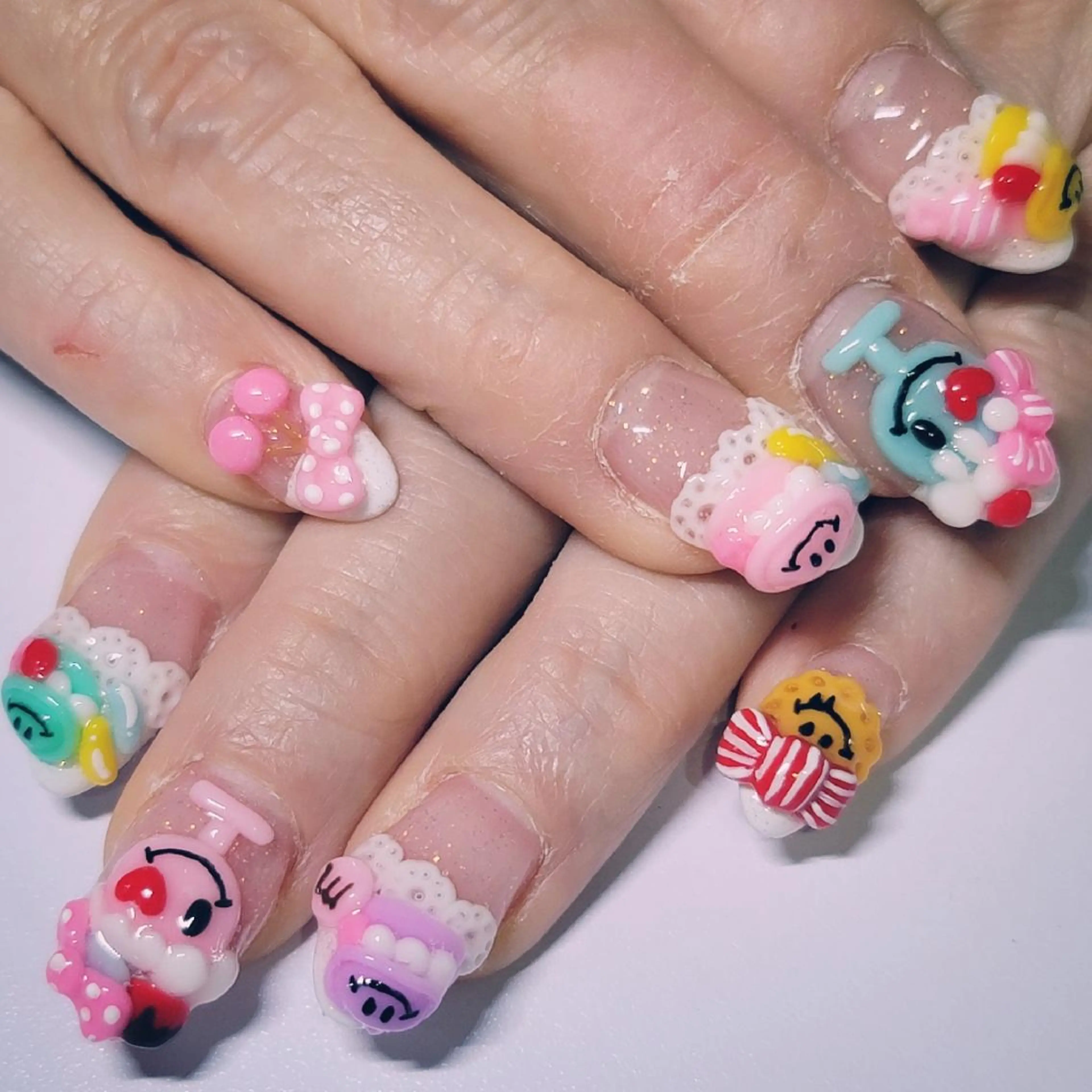 ネイル フレンチネイル ホワイト ハンドネイル よしだ ひろきのネイルデザイン