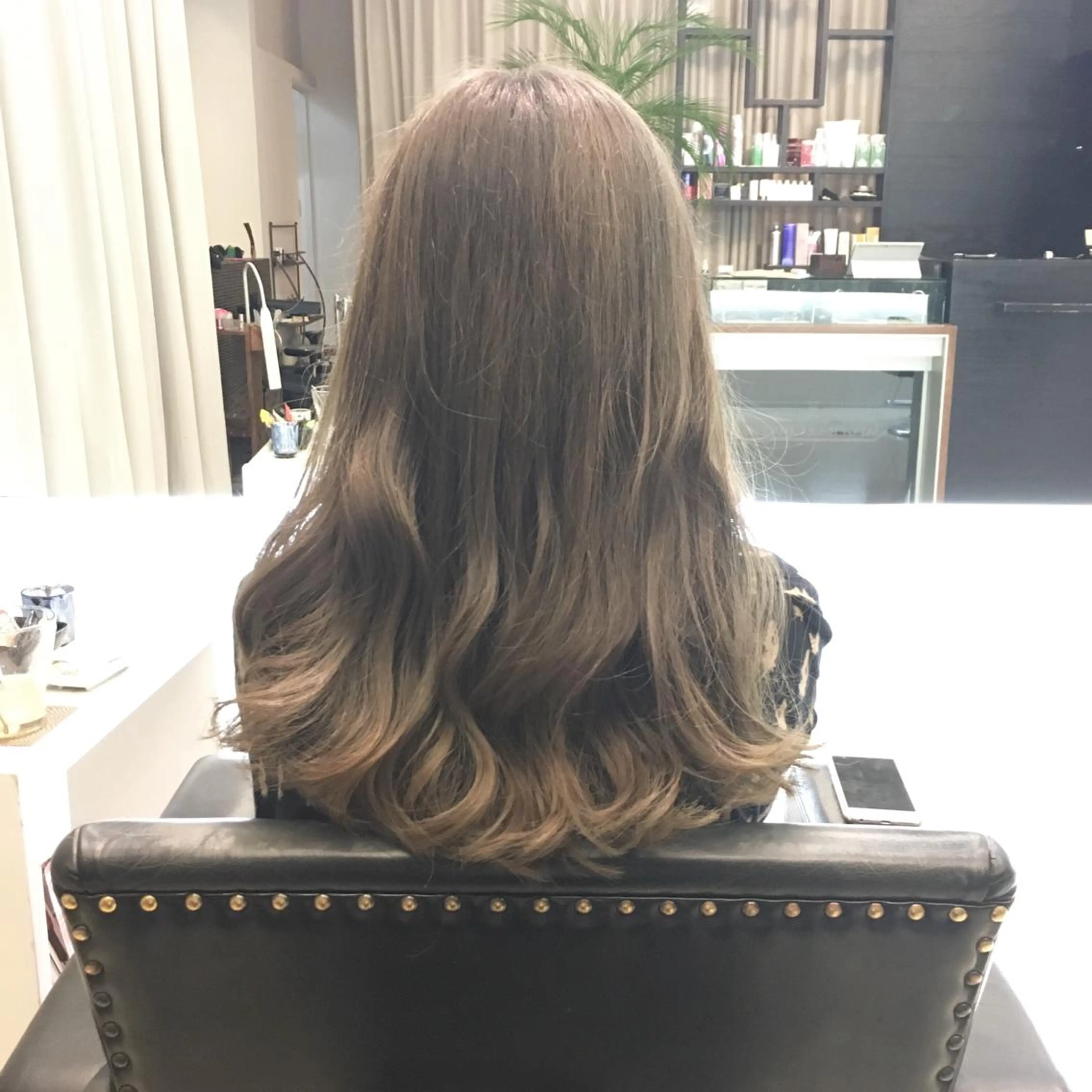 セミロング ロング カラー グレージュ カーキグレージュ 西川 ヒロキのヘアスタイル