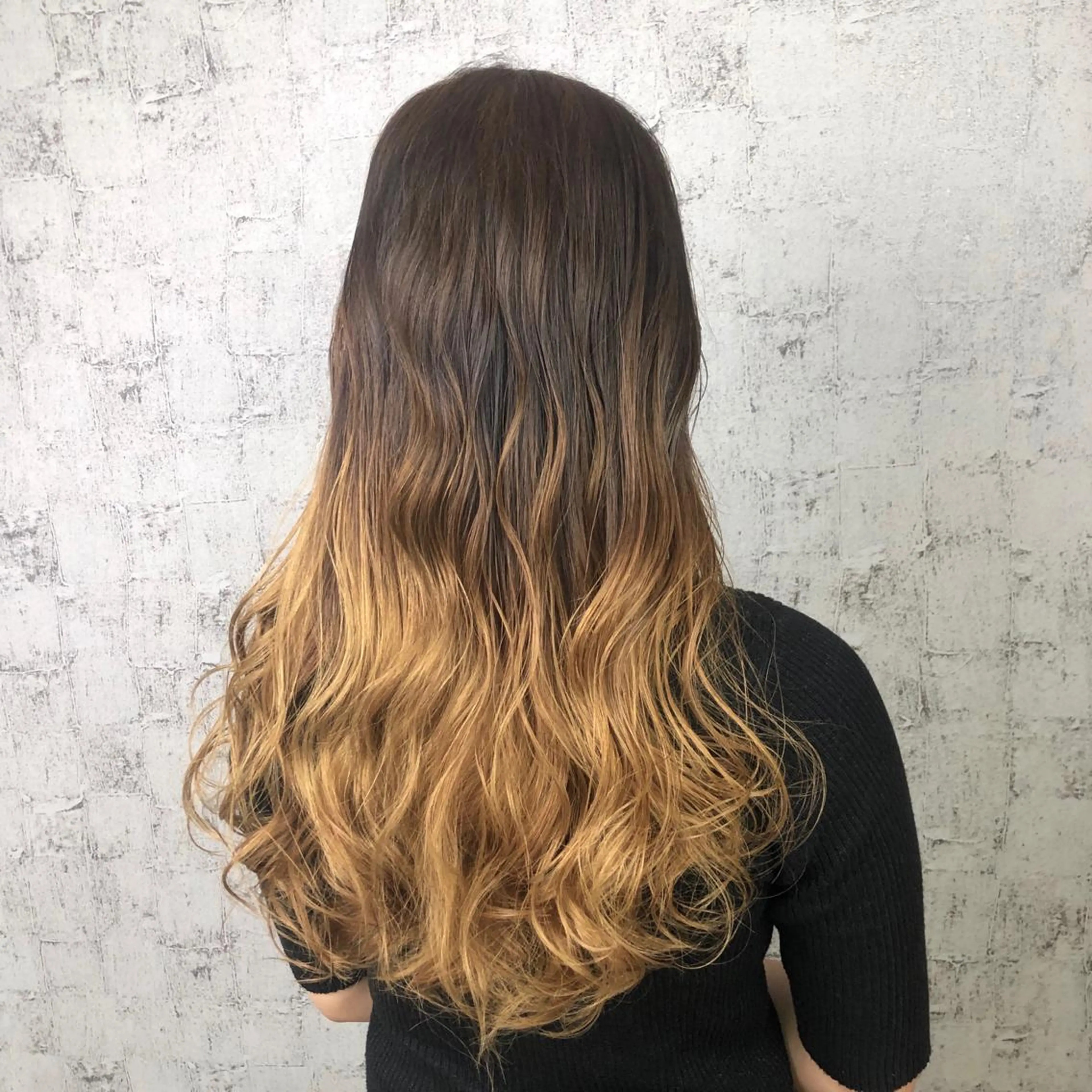 ロング カラー ベージュカラー グラデーションカラー 小顔レイヤー/ ベージュ🤍Rieのヘアスタイル