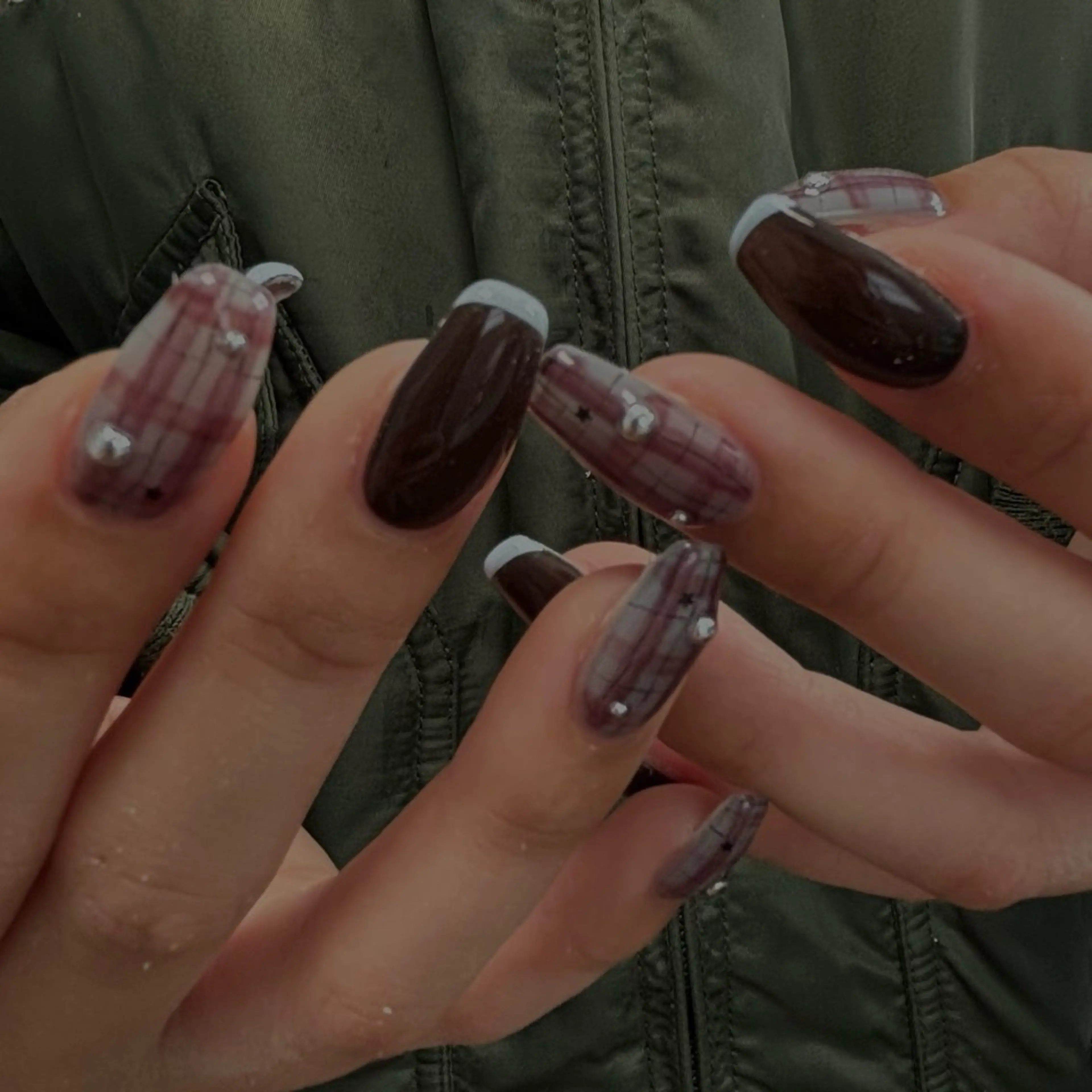 ネイル ハンドネイル 爪塗屋 さんのネイルデザイン