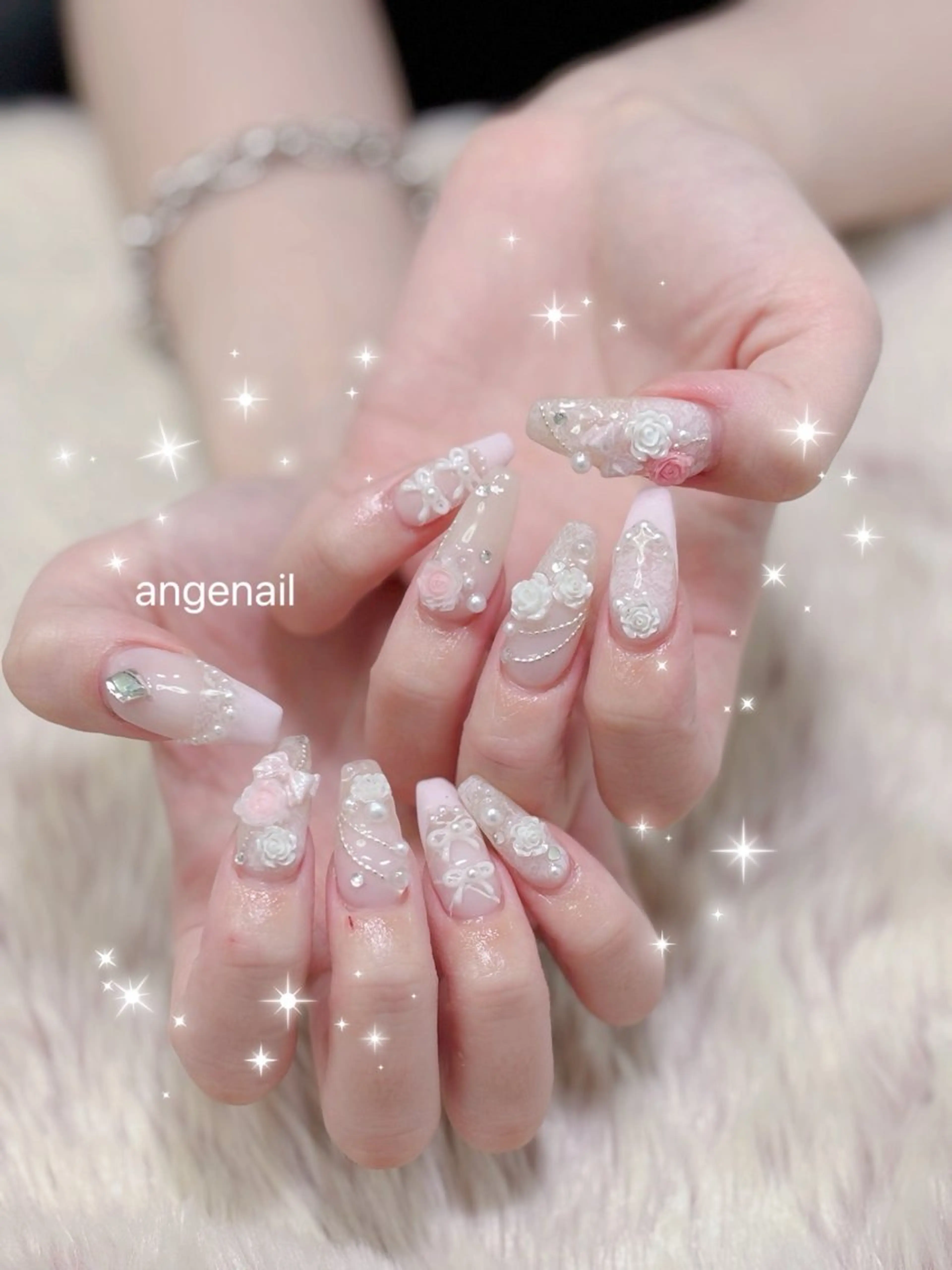 ネイル ハンドネイル オーナーネイリスト MAKIのネイルデザイン