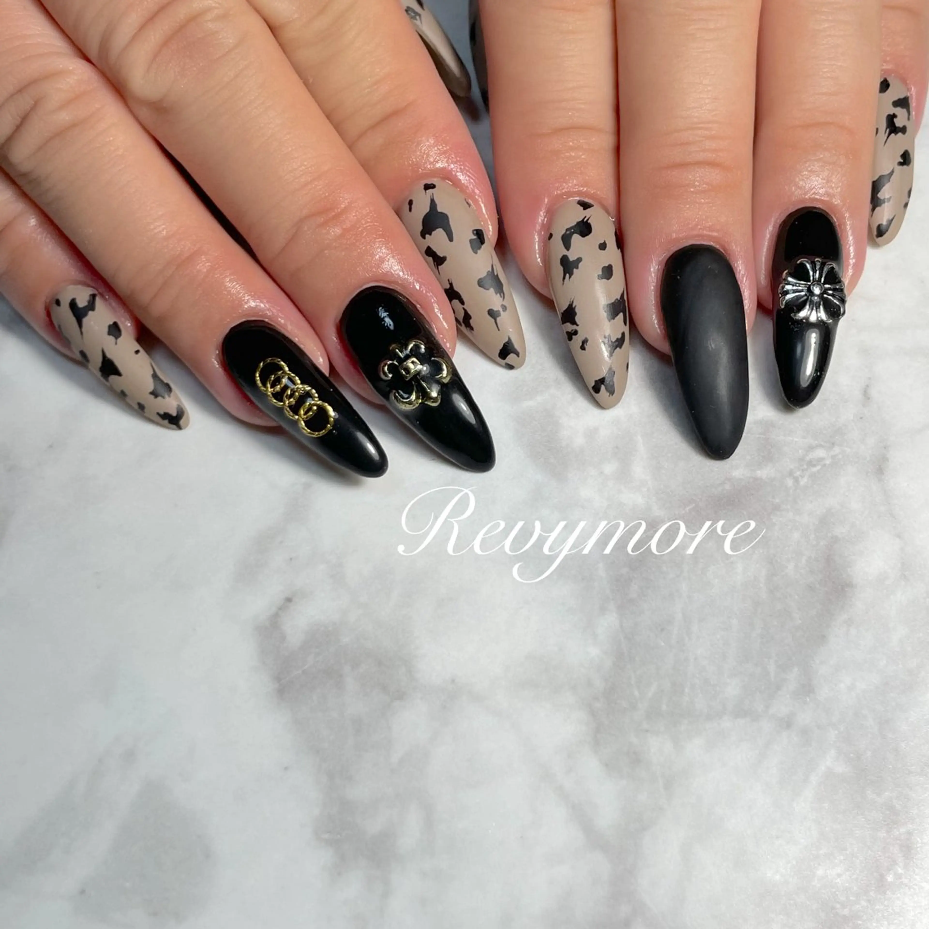 [オフ込み]アート4本🧡の写真