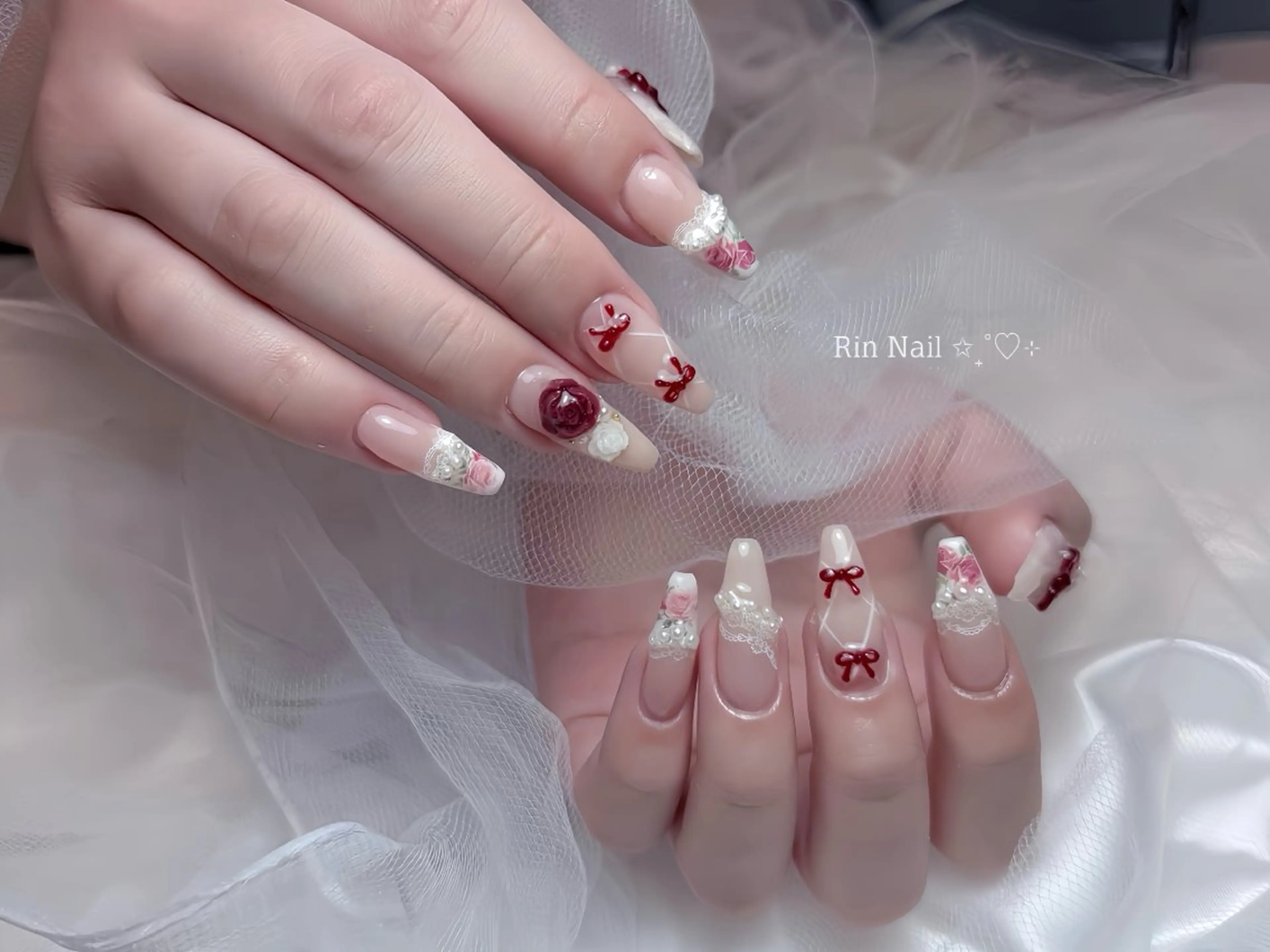 ネイル アートネイル チークネイル ジェルネイル ロングネイル マグネットネイル ハンドネイル Rin Nail 新大久保店のネイルデザイン