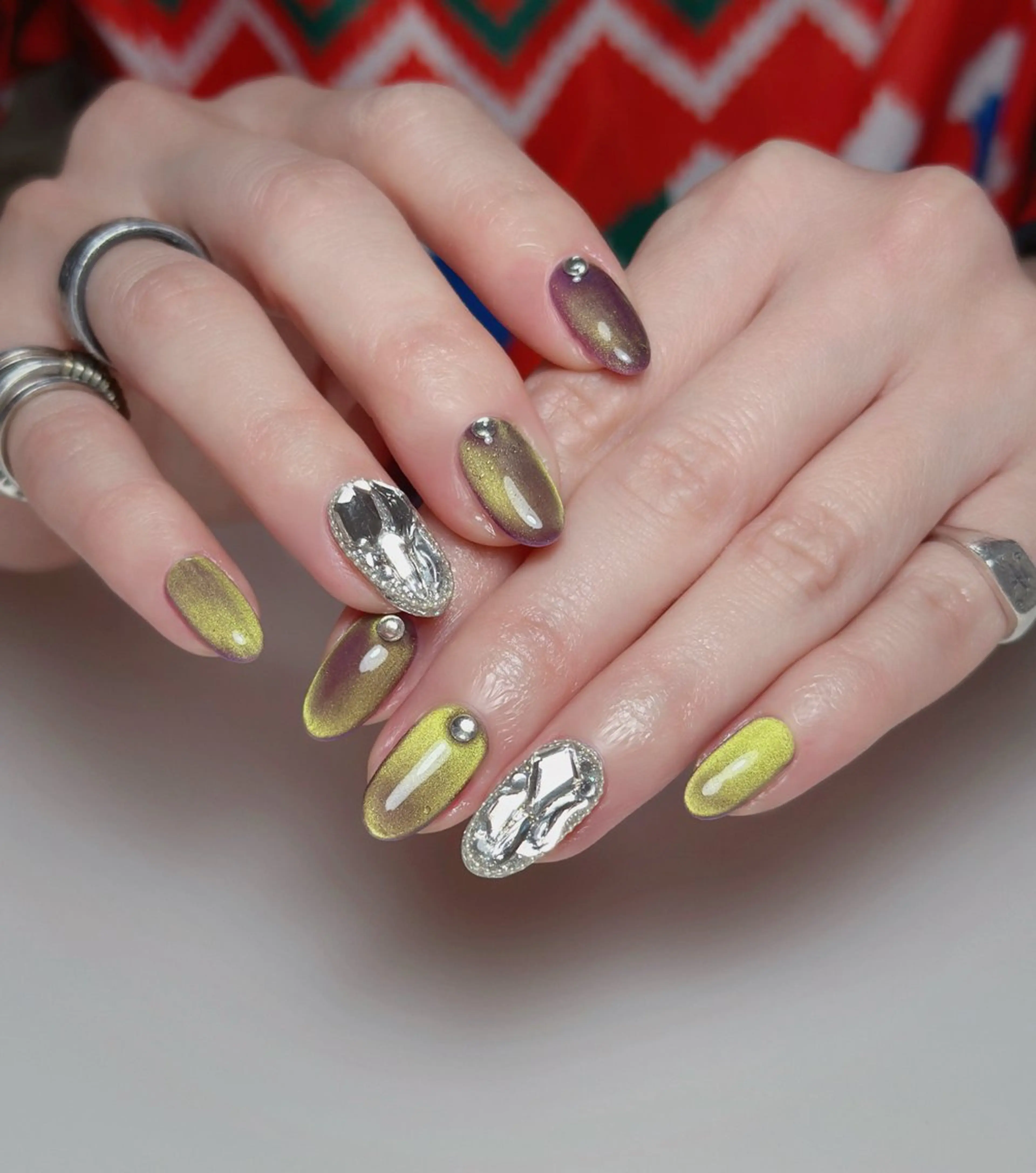 ネイル オーロラネイル 長さ出し フットネイル 韓国ネイル ラメ(グリッター) 👍thumbs up nail👍のネイルデザイン