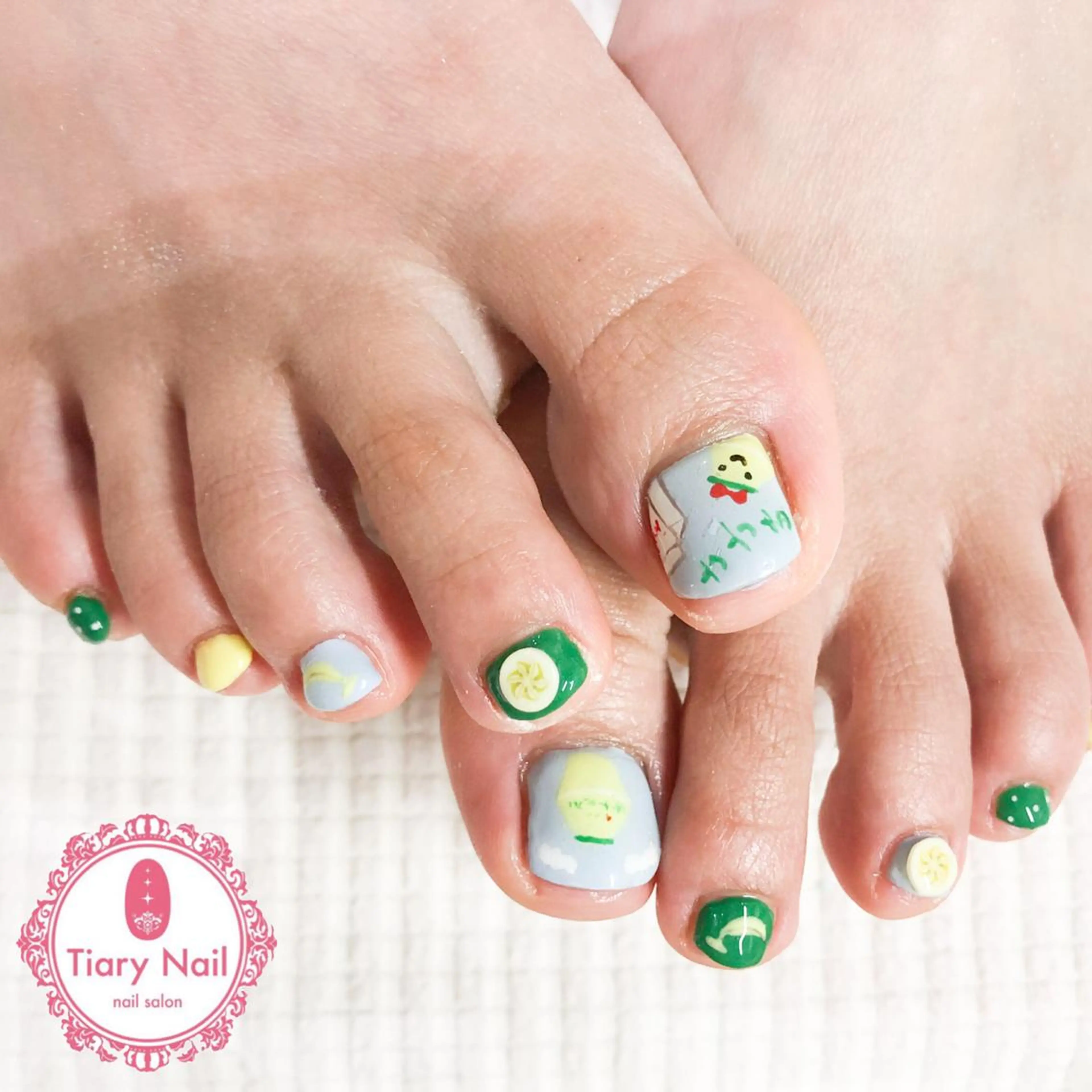 ネイル tiarynail K K🐼のネイルデザイン