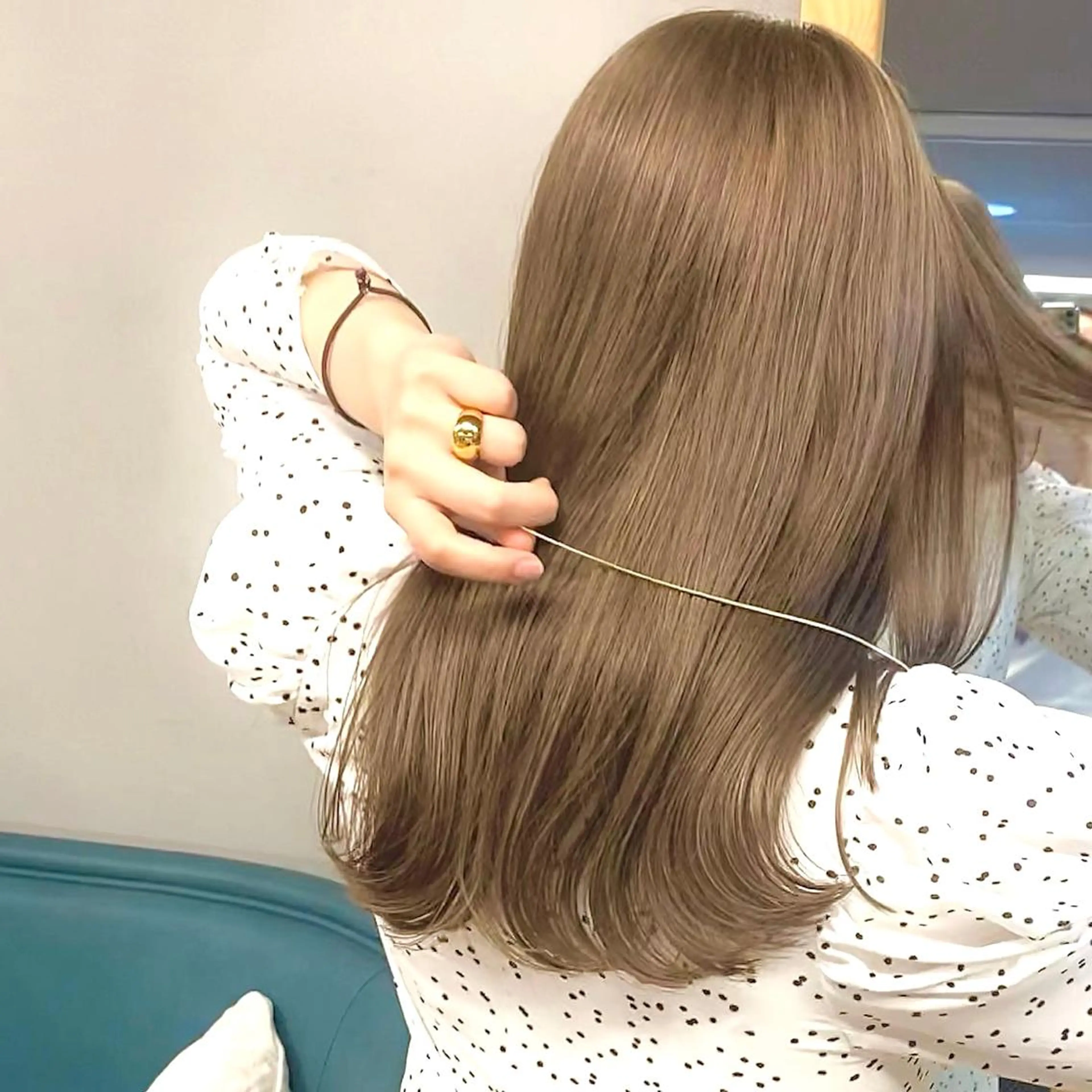 セミロング カラー パーマ ヘアアレンジ メンズ キッズ ネイル マツエク・マツパ 前川 朋香のヘアスタイル