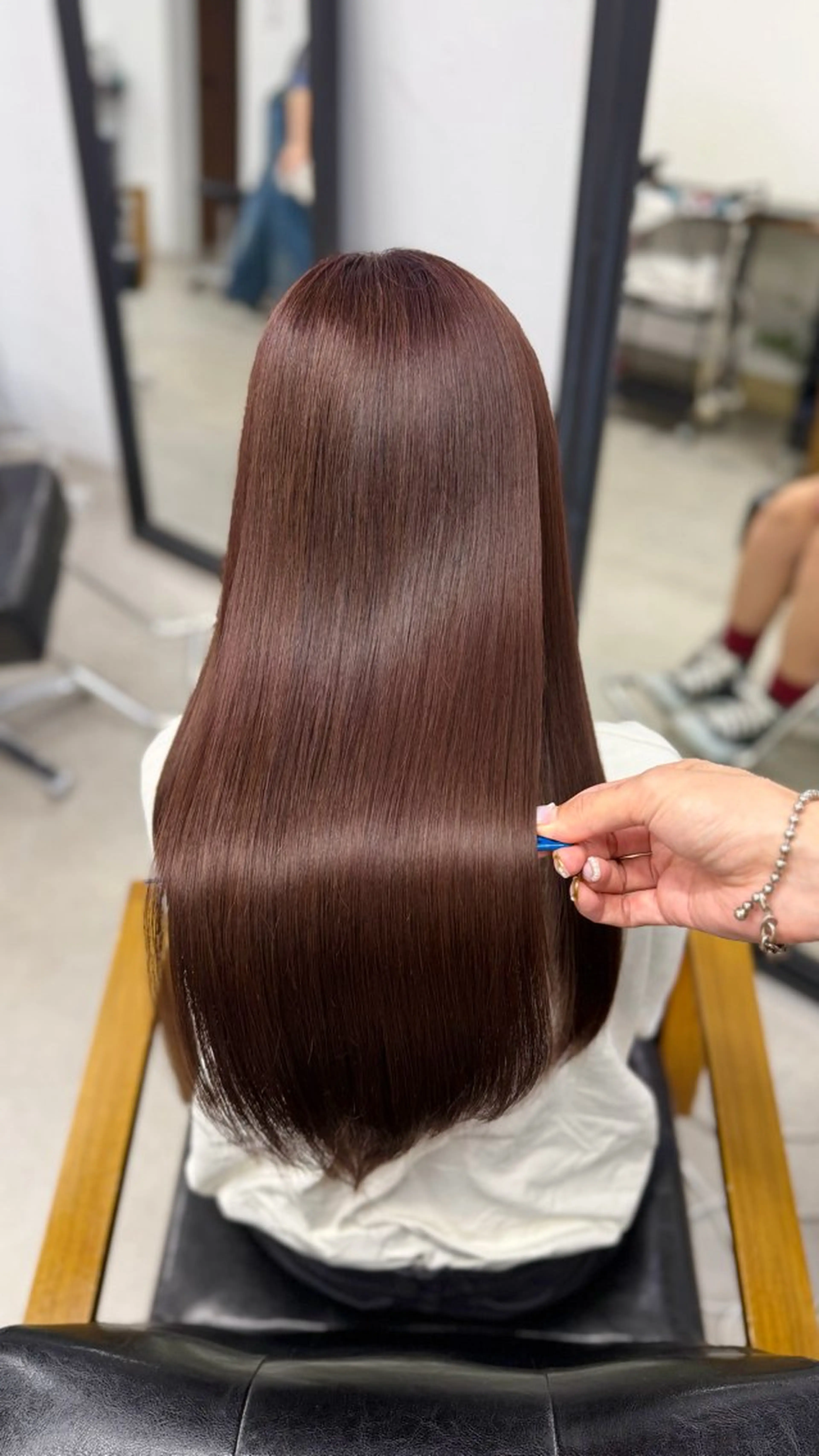 ロング カラー ヘアカラー トリートメント 入江 桃花のヘアスタイル