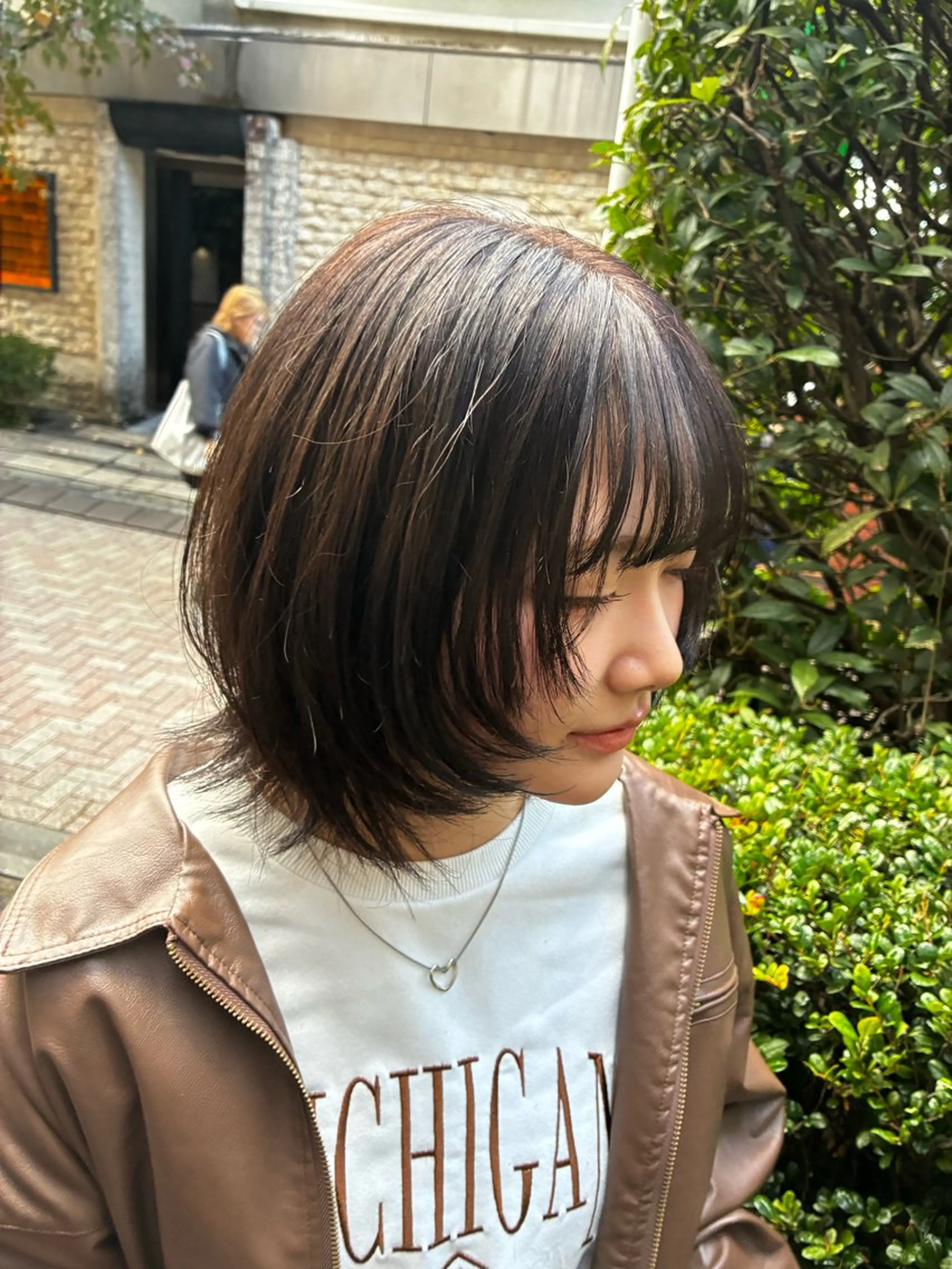 ショート カラー ヘアカラー トリートメント 佐藤 芽衣のヘアスタイル