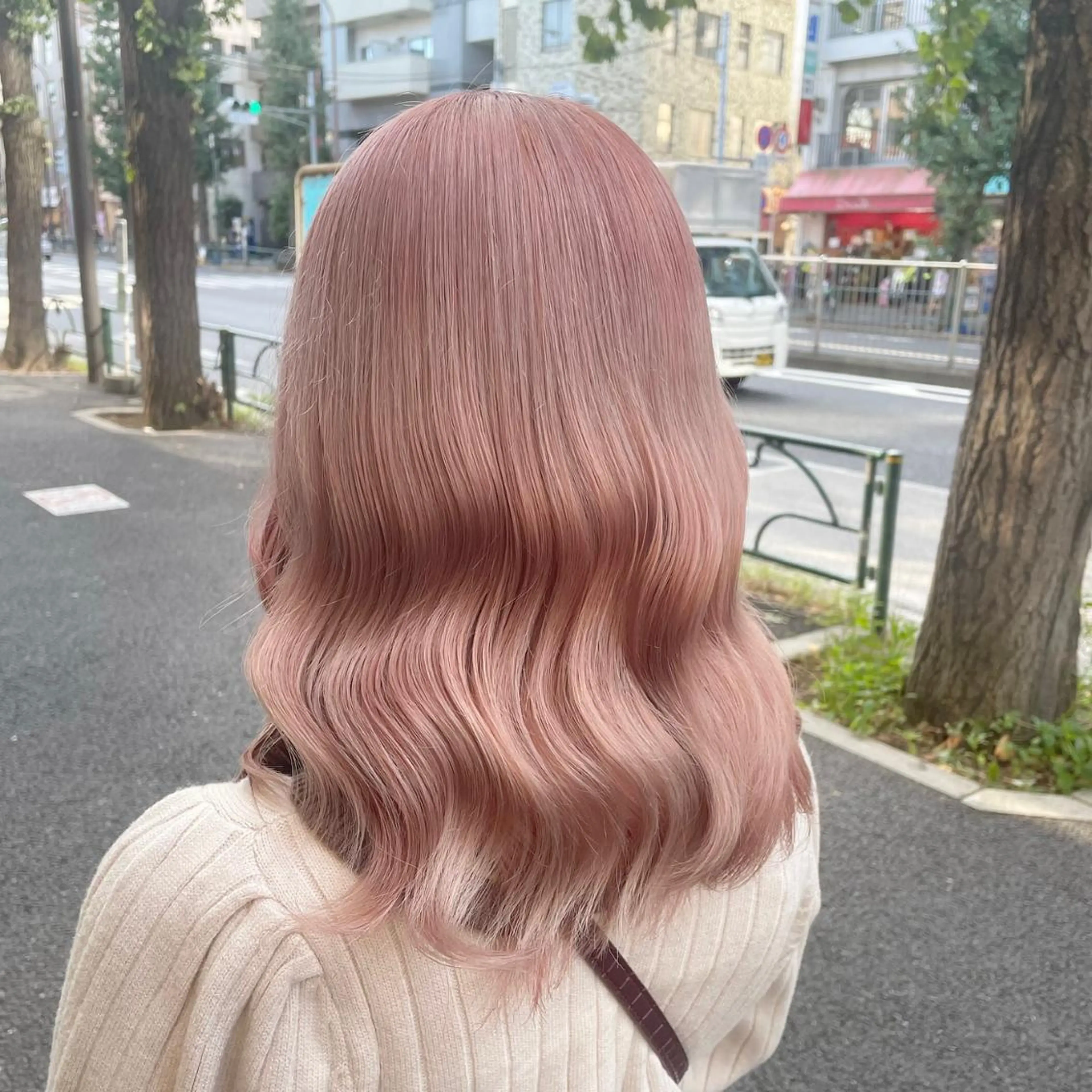 《ハイトーンにしたい方💖》似合わせカット＋ケアブリーチ(２回)＋プラチナトリートメント✨の写真