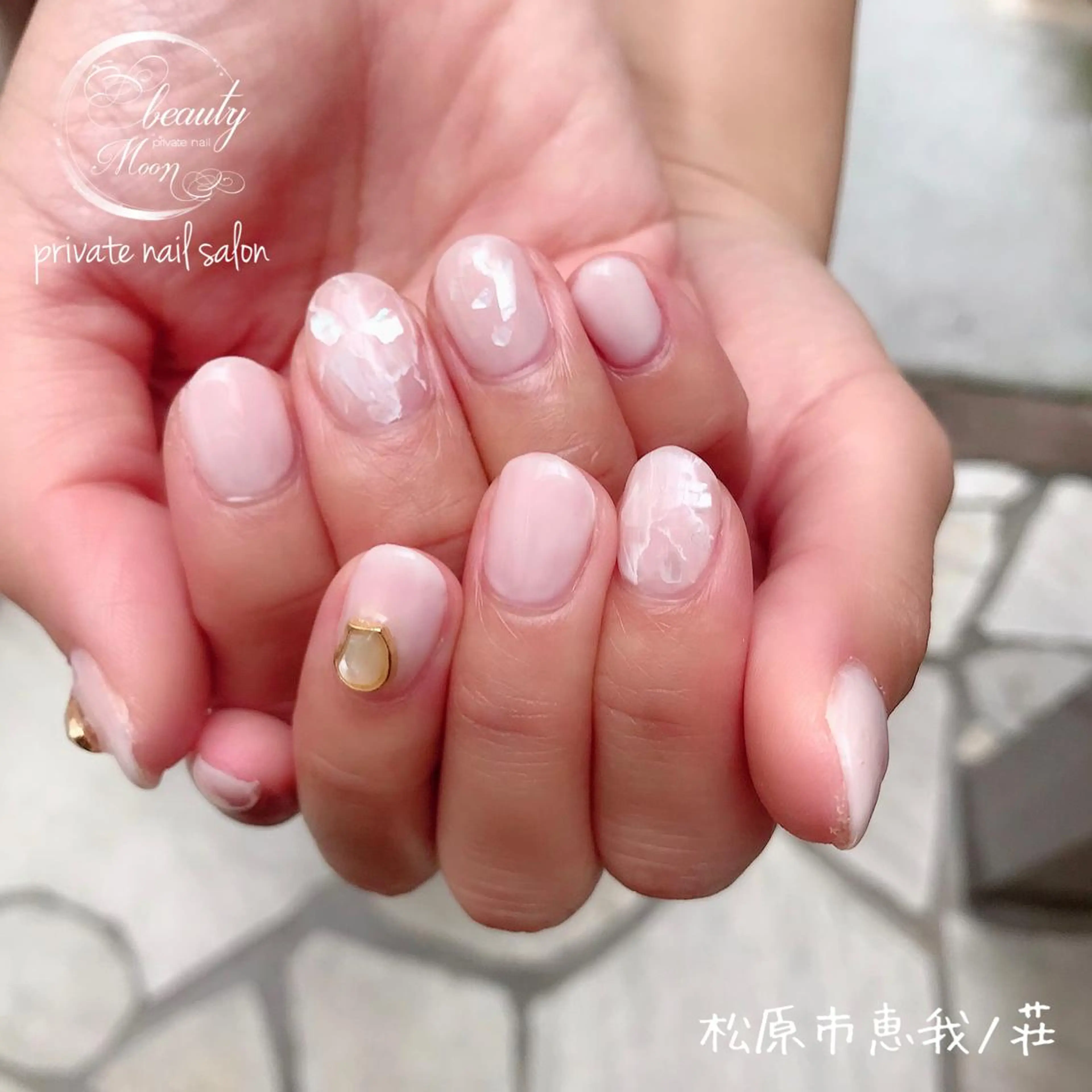 1〜3回目限定【甘皮ケア・オフ込み】ワンカラー（2色まで）＋アート４本の写真