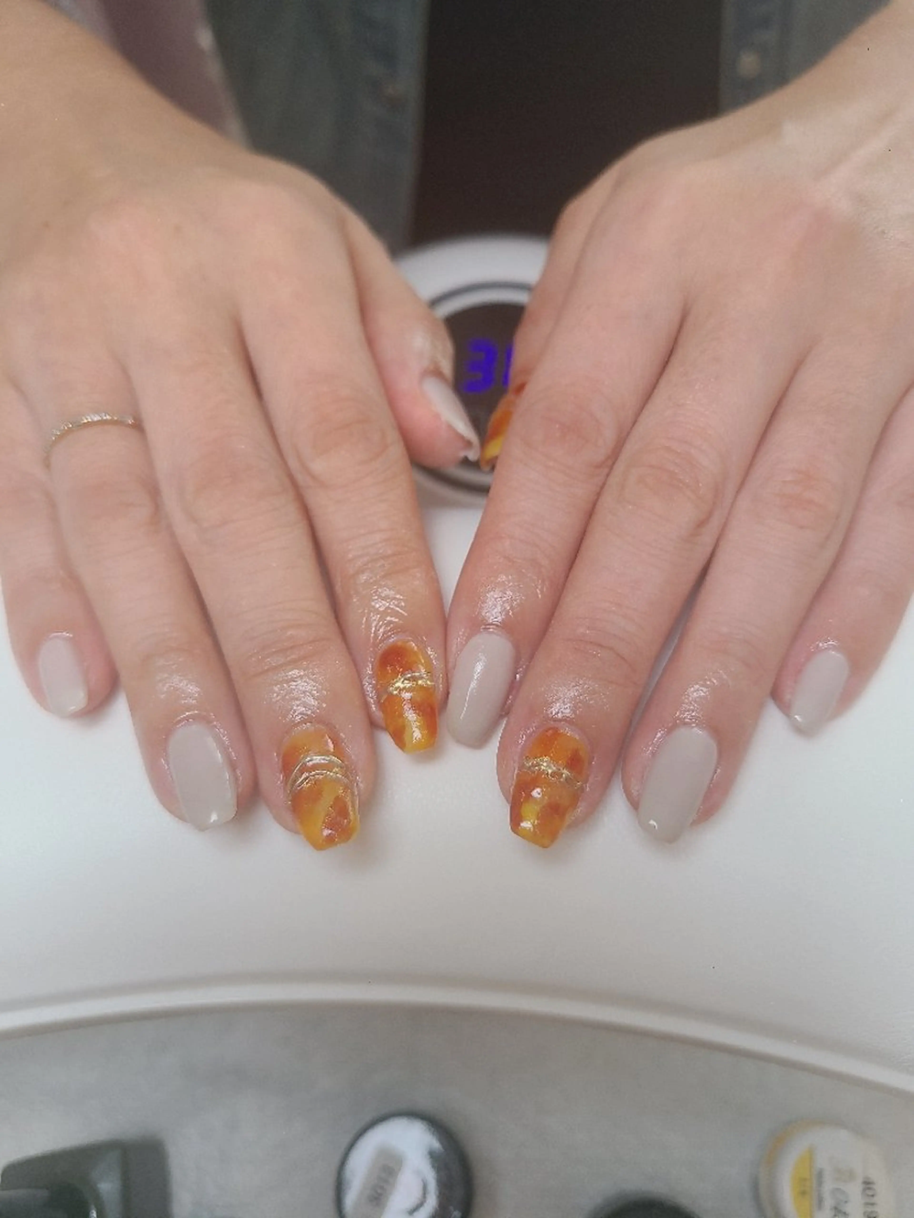 ネイル アートネイル べっ甲ネイル ブラウン ジェルネイル ミラーネイル Nailroom3  古屋明美のネイルデザイン